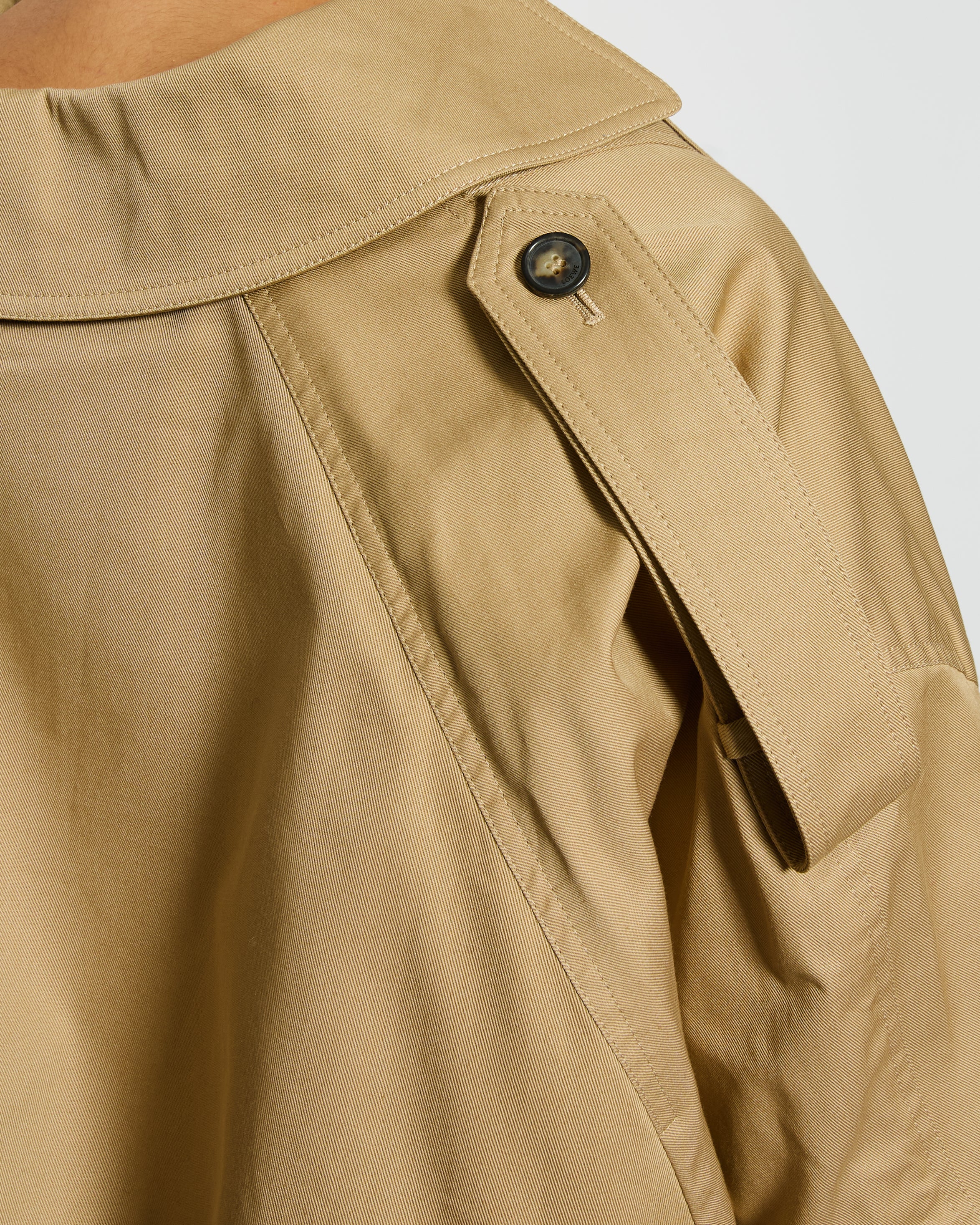 Loewe Beige Cropped Trench Jacket with Ribbed Hemline and Trouser Set Size FR 36 (UK 8) Trouser Size M (UK 10) - Image 5