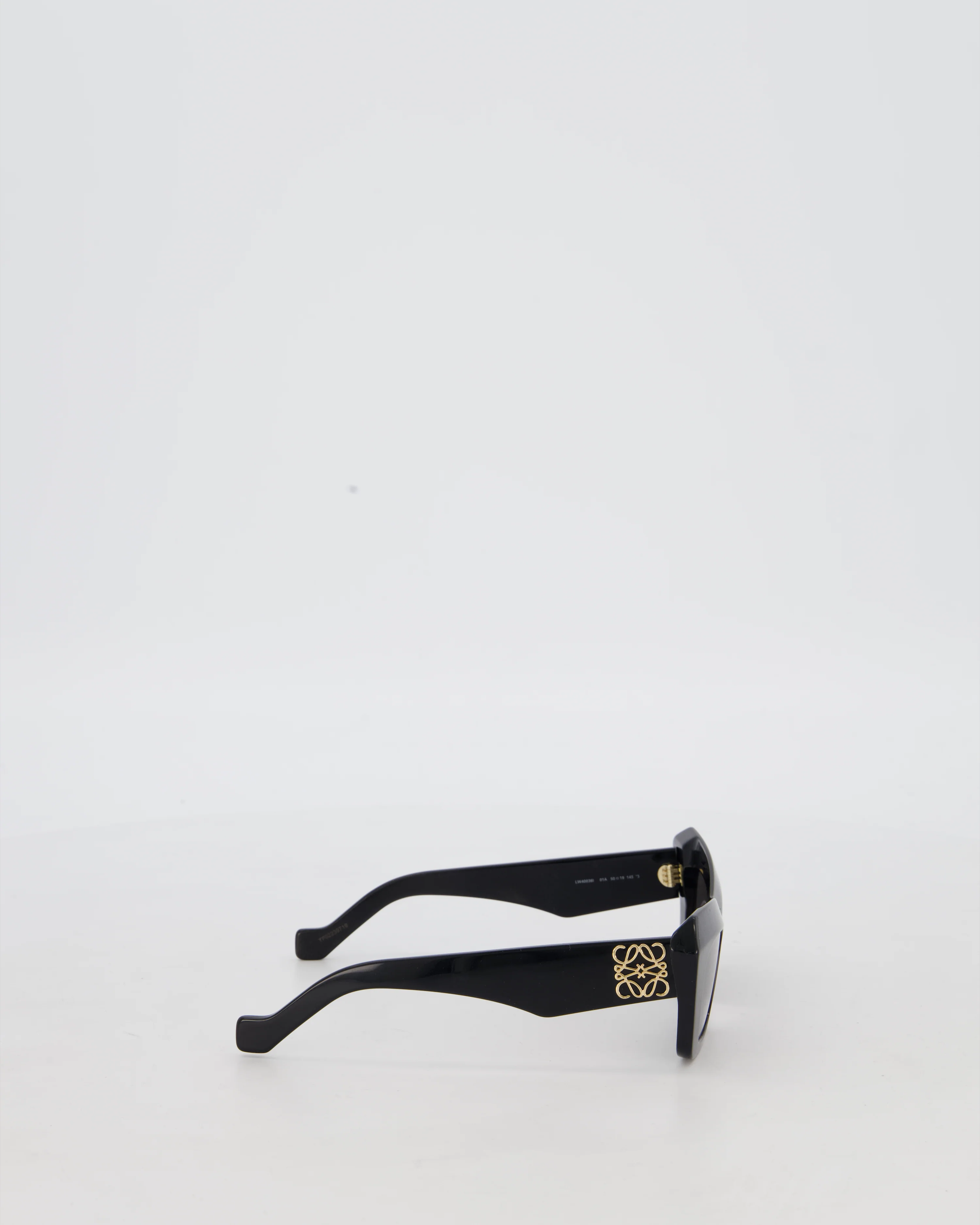 Loewe Black Anagram Cat Eye Sunglasses with Logo - Image 3
