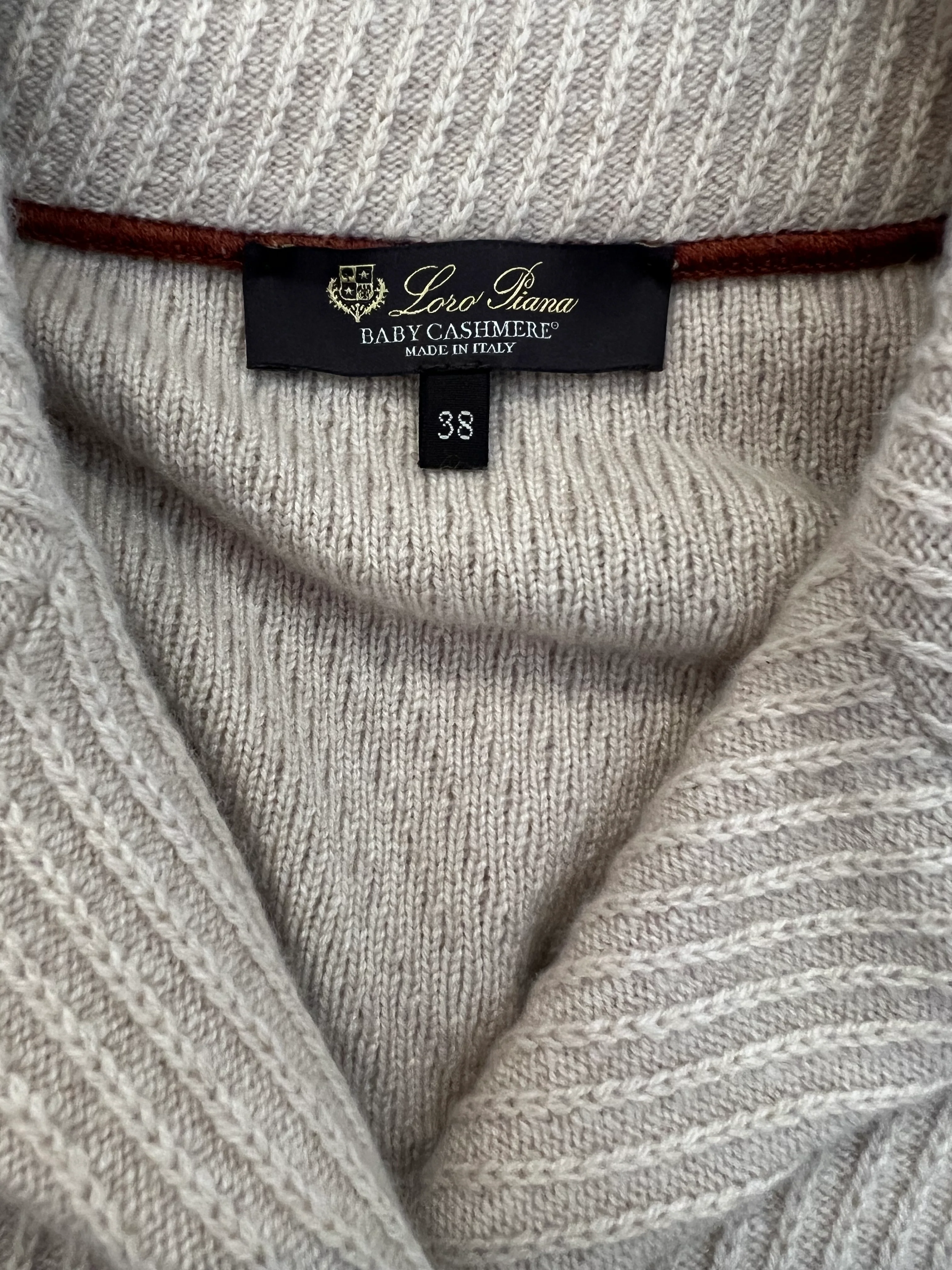 Loro Piana Beige Baby Cashmere Knitted Blazer Jacket with Beige Buttons Size IT 38 (UK 6) - Image 5