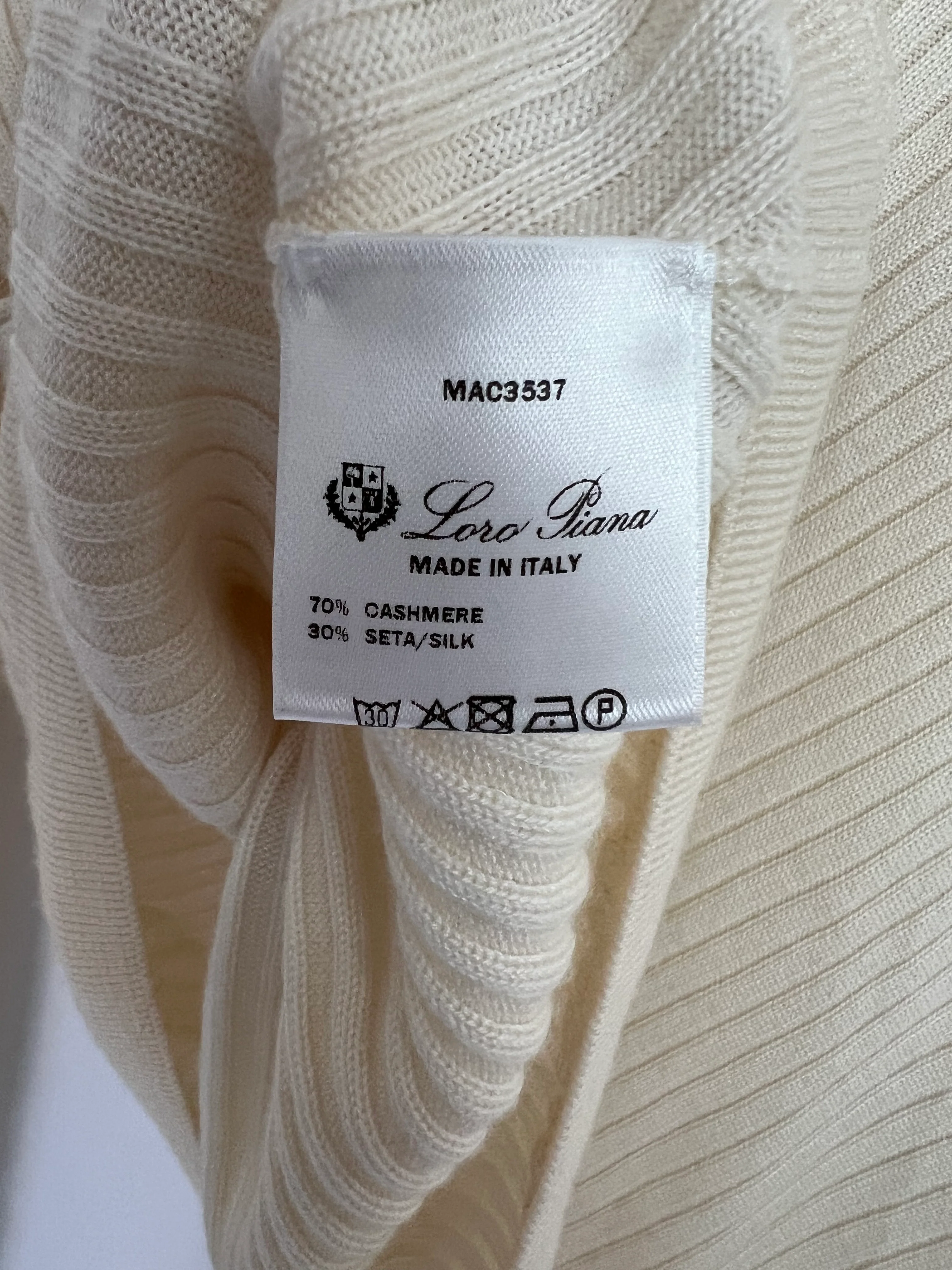 Loro Piana Cream Knit Cashmere Low Neckline Jumper Size IT 48 (UK 16) - Image 8