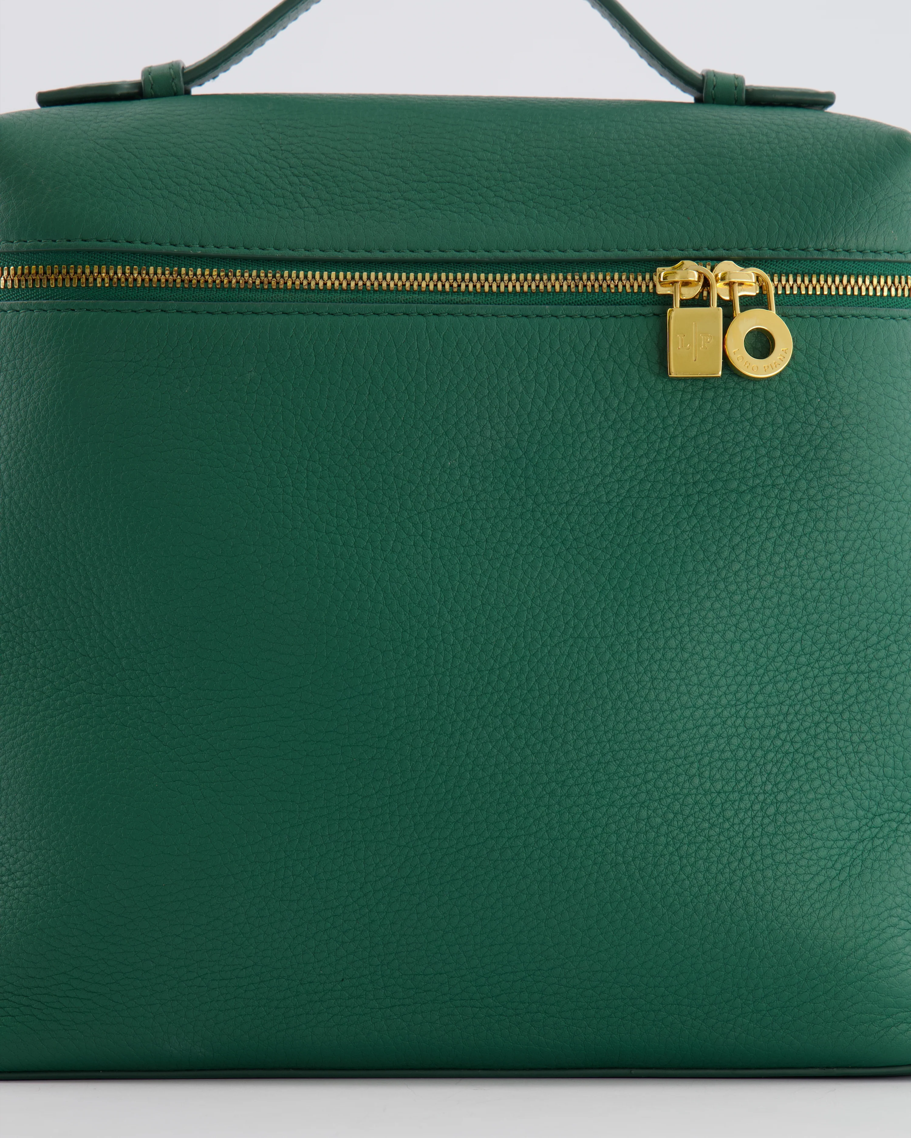 Loro Piana L23.5 Extra Pocket Backpack in Forest Green Grained Calfskin Leather with Gold Hardware RRP £2,900 - Image 12