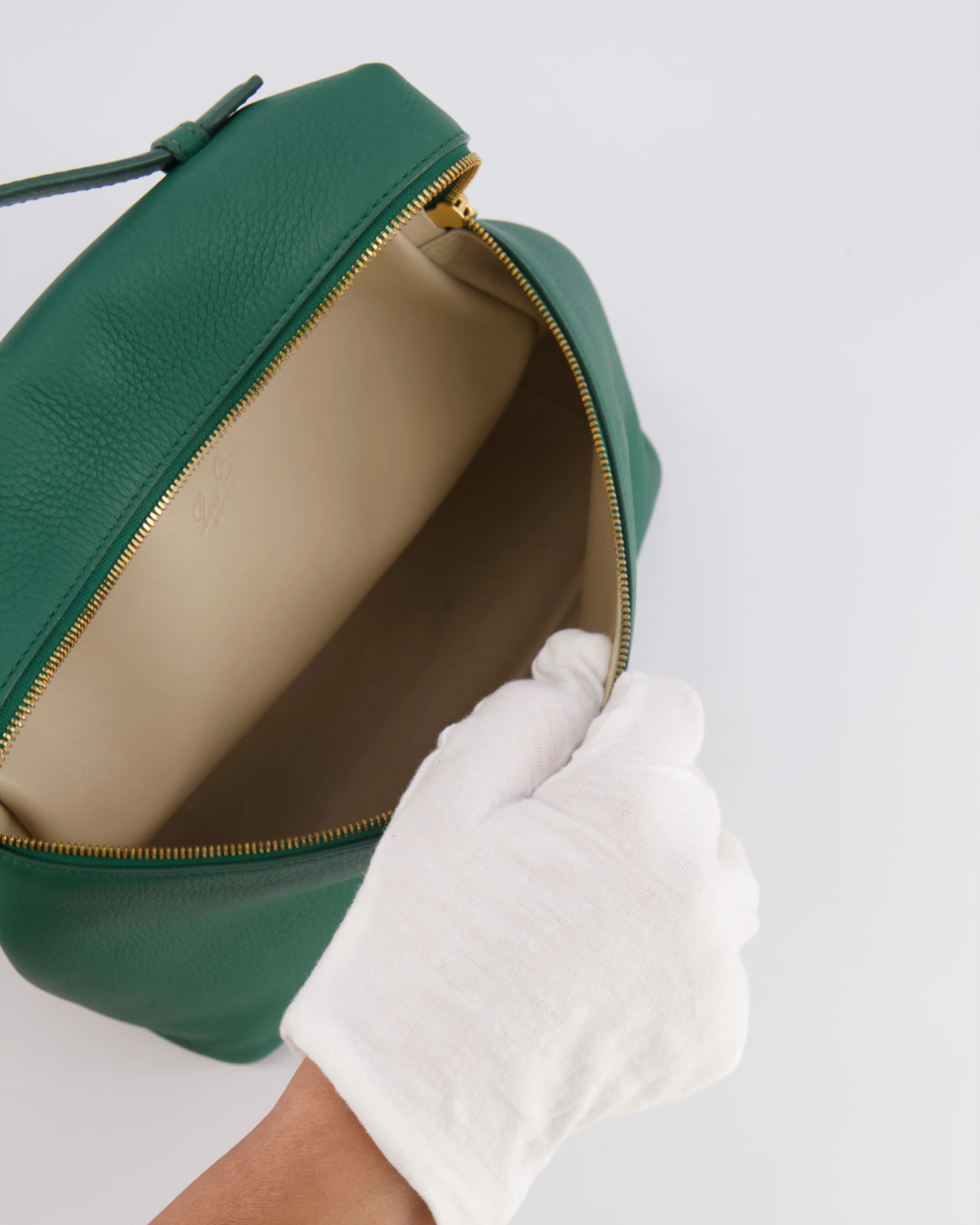 Loro Piana L23.5 Extra Pocket Backpack in Forest Green Grained Calfskin Leather with Gold Hardware RRP £2,900 - Image 18