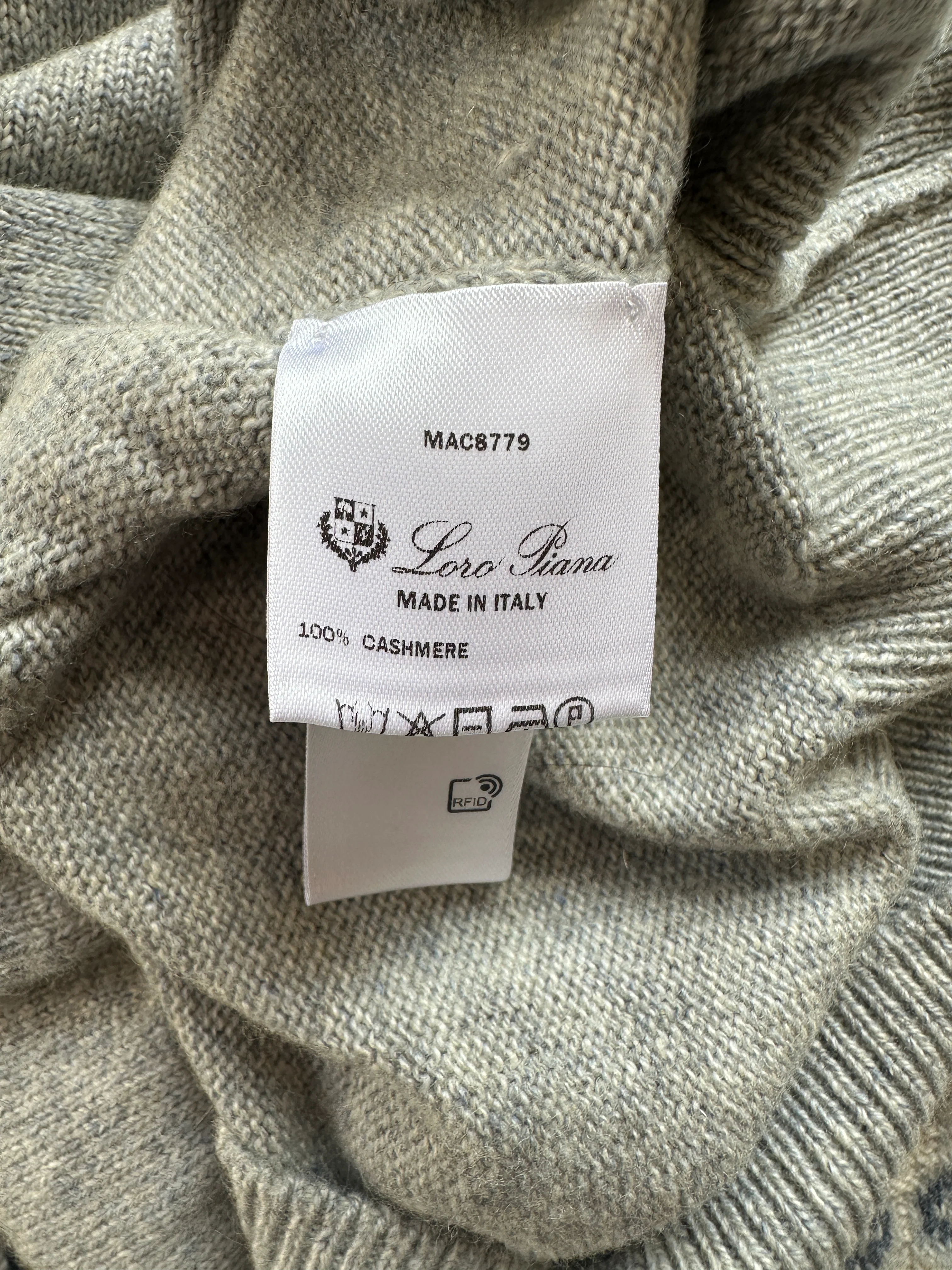Loro Piana Light Blue Alpe Pile Crew Neck Cashmere Jumper Size M (UK 10) - Image 11