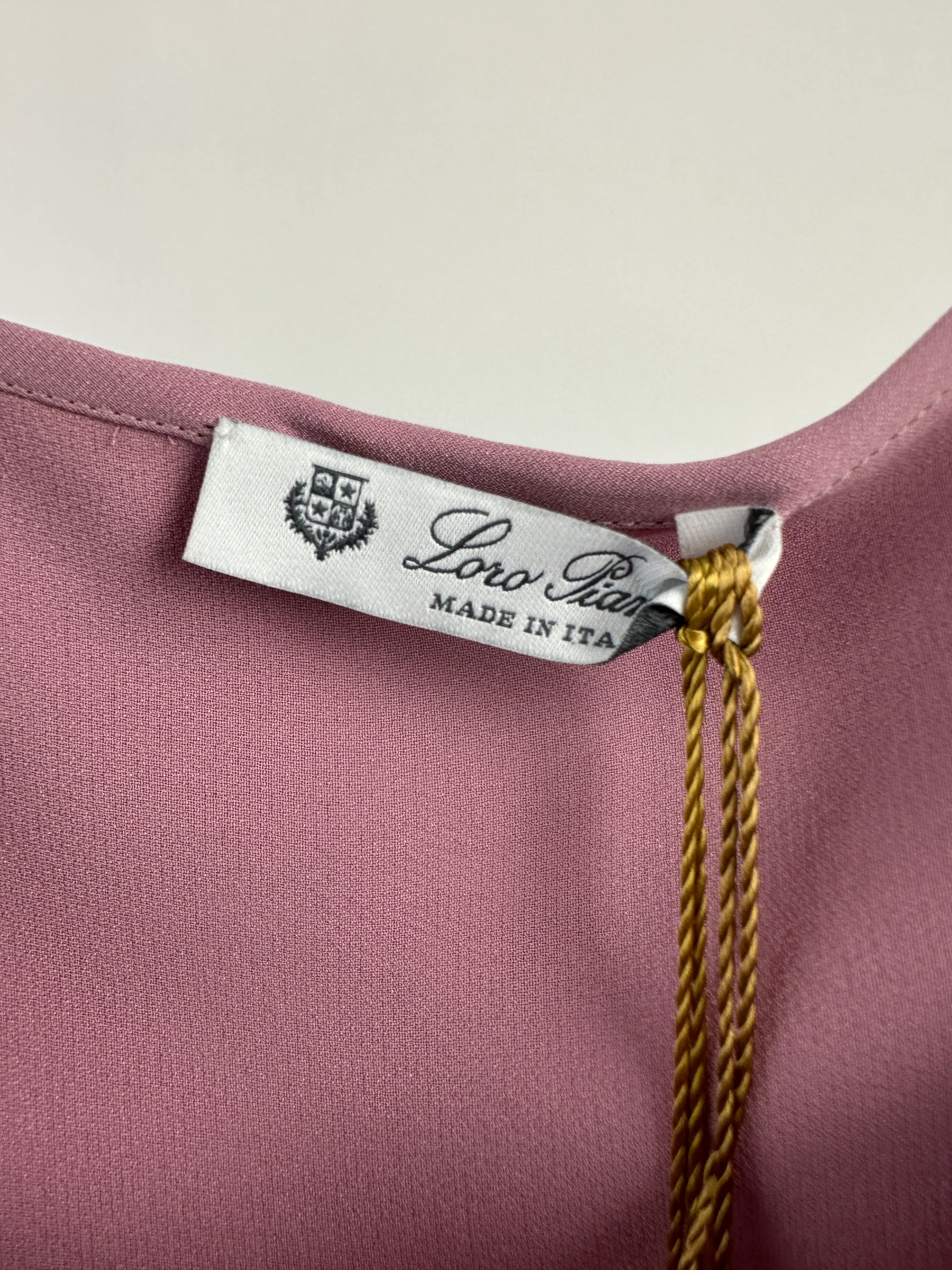 Loro Piana Light Purple Matt Sleeveless Silk Shirt - Image 5