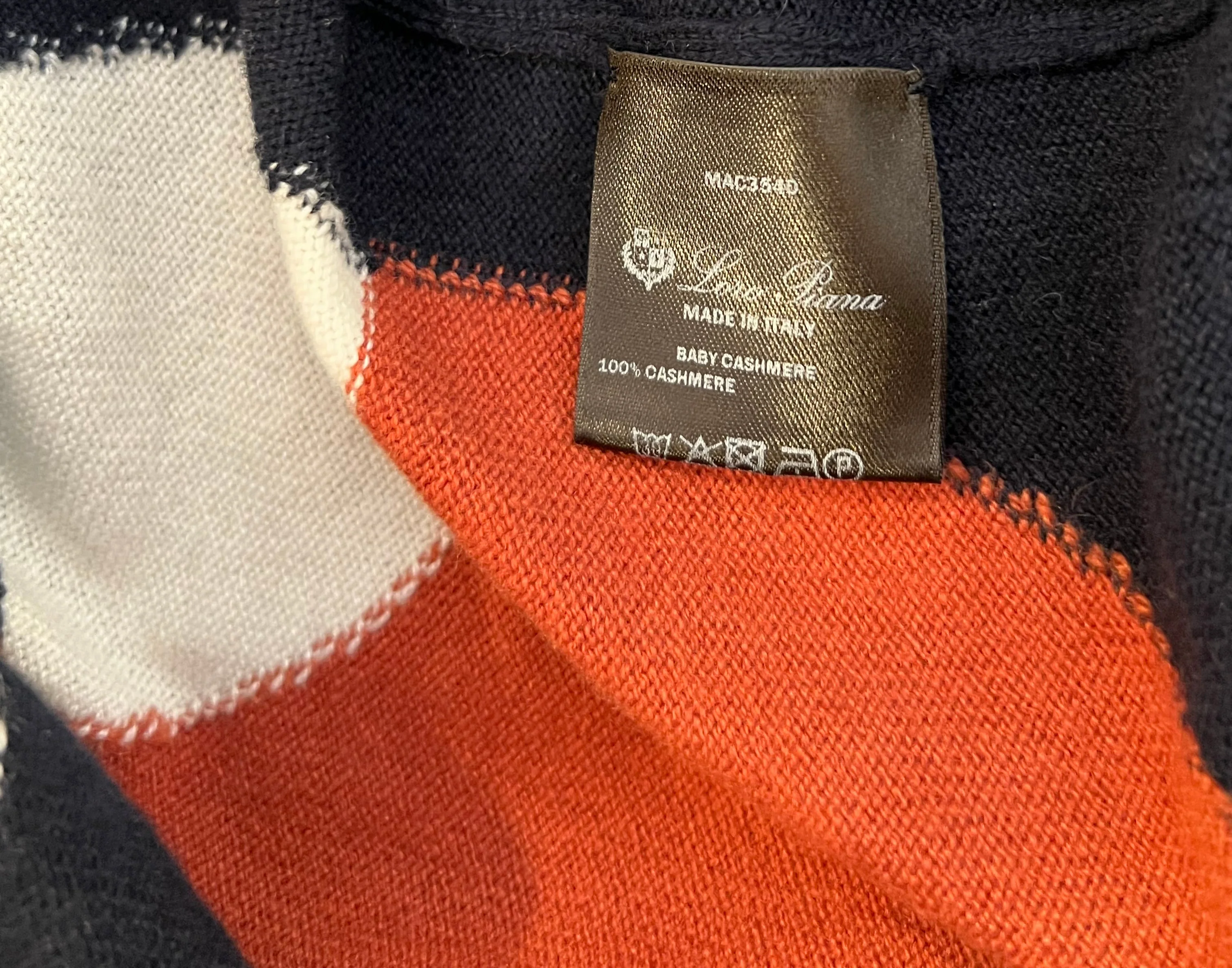 Loro Piana Navy Baby Cashmere Ribbed Long-Sleeved Hooded Gilet with Mushrooms and Fox Print Size IT 40 (UK 8) - Image 6
