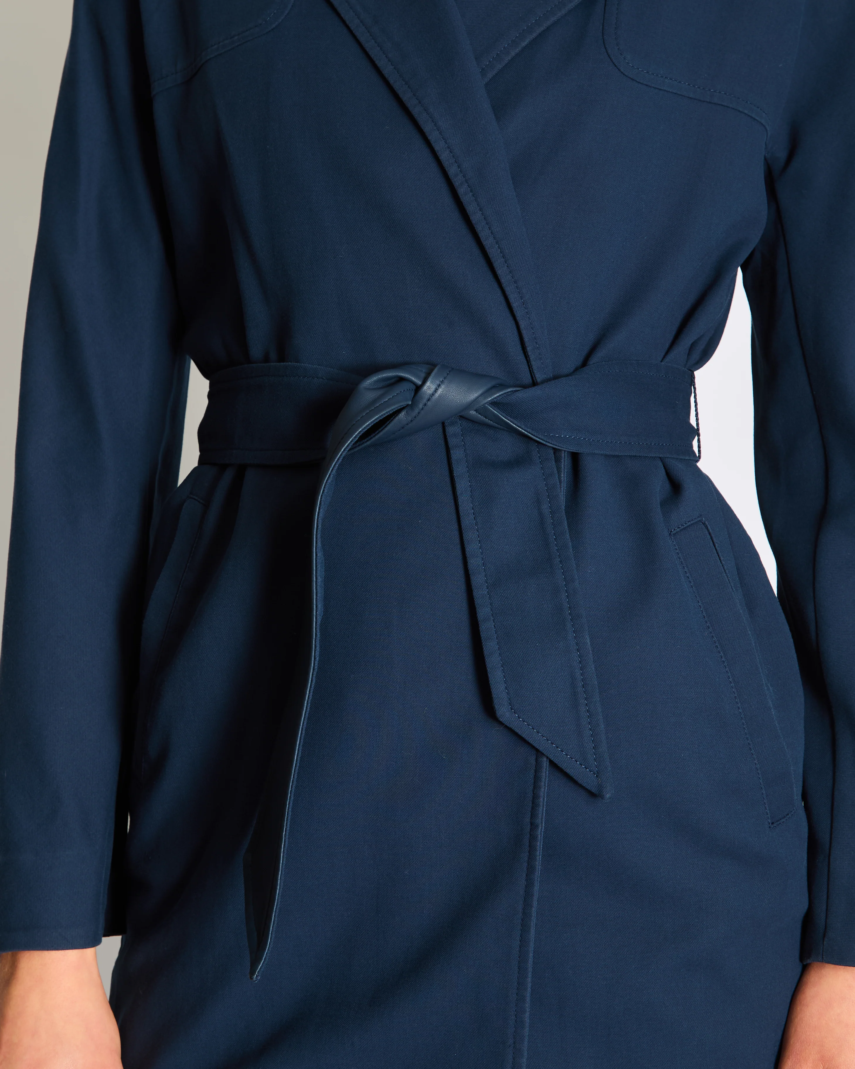 Loro Piana Navy Jacket with Matching Reversible Cotton/Leather Belt Closure IT 40 (UK 8) - Image 3