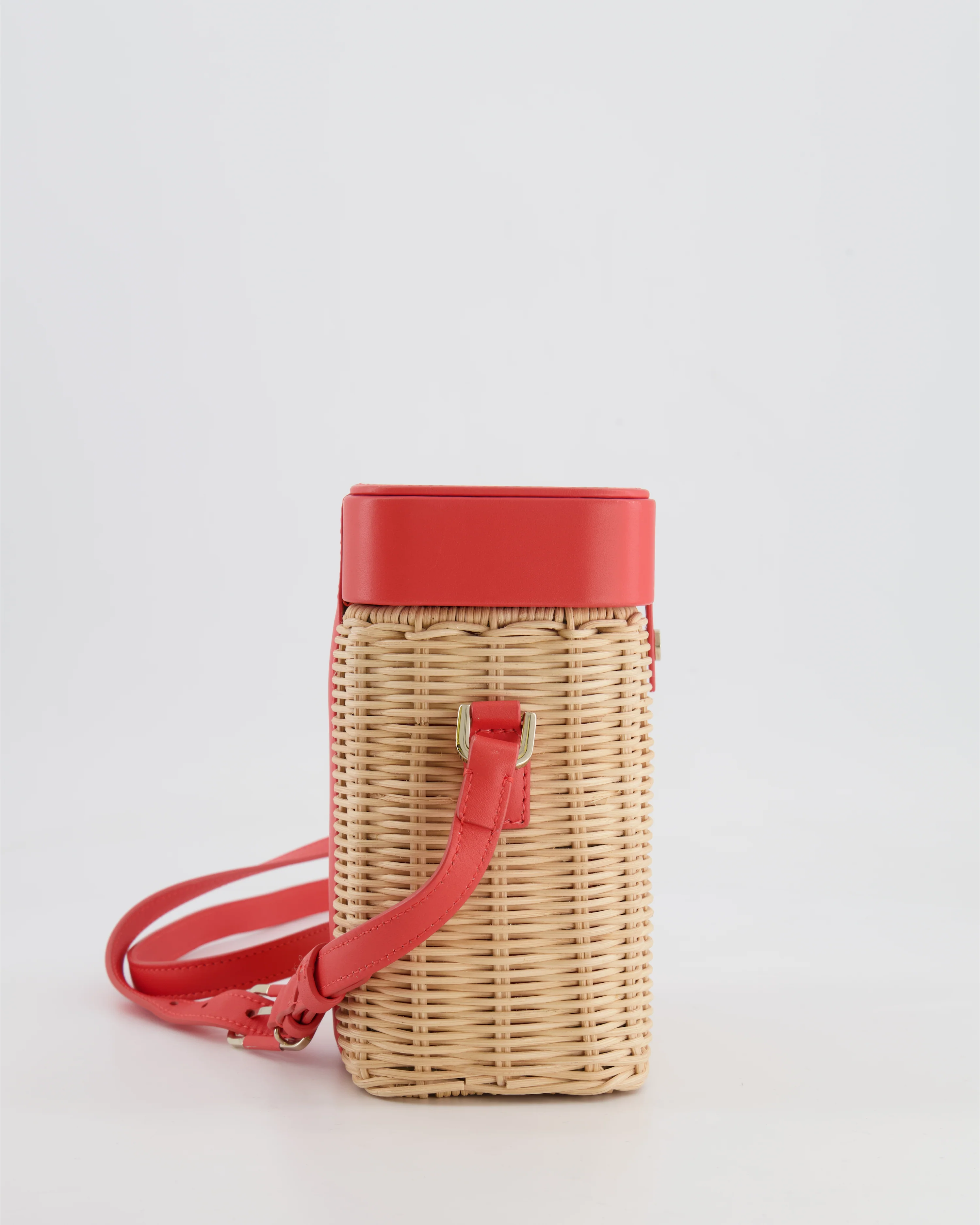 Loro Piana Pink Lambskin Leather and Wicker Crossbody Bucket Bag with Silver Hardware - Image 4