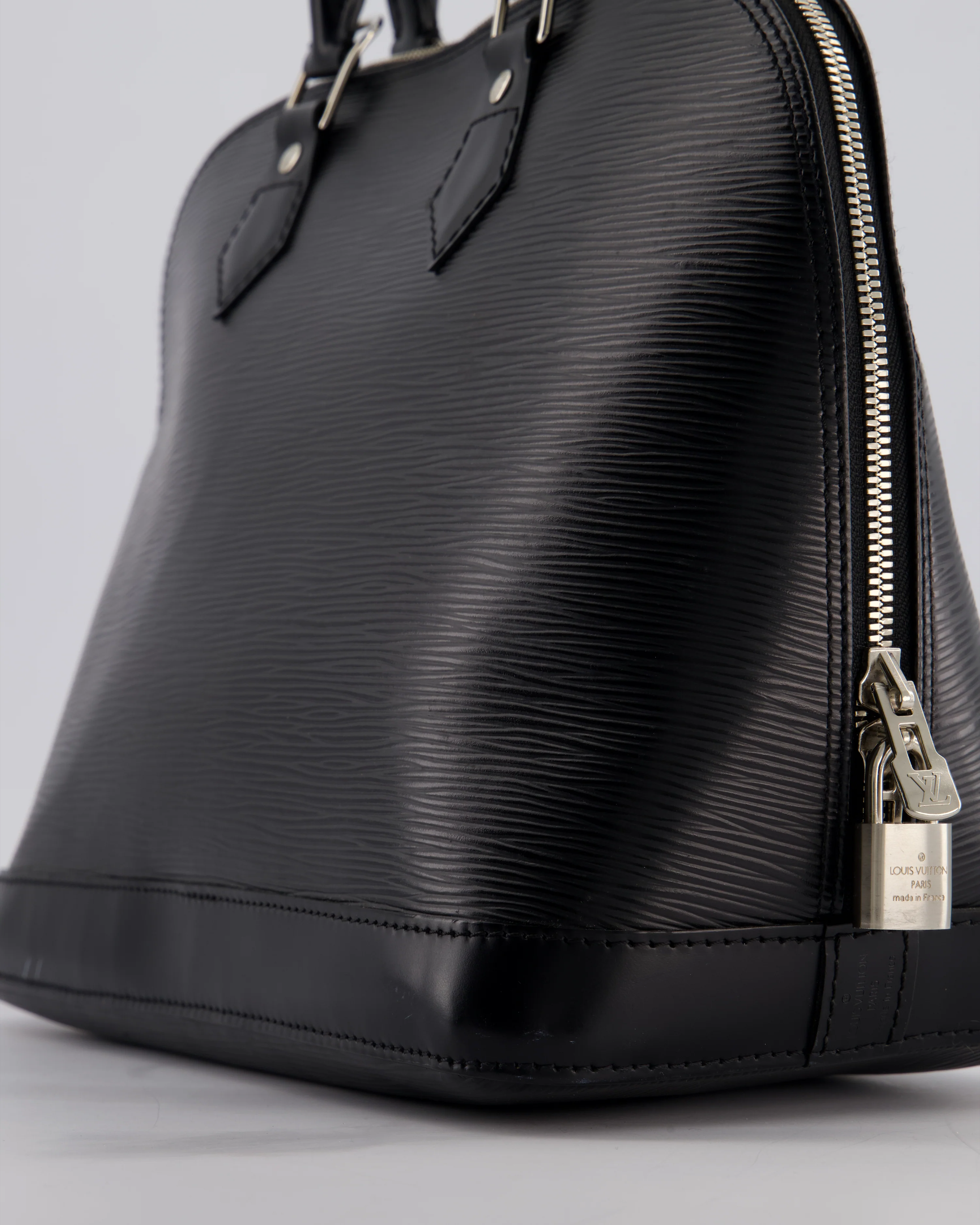 Louis Vuitton Alma PM Bag in Black Epi Leather with Silver Hardware - Image 13