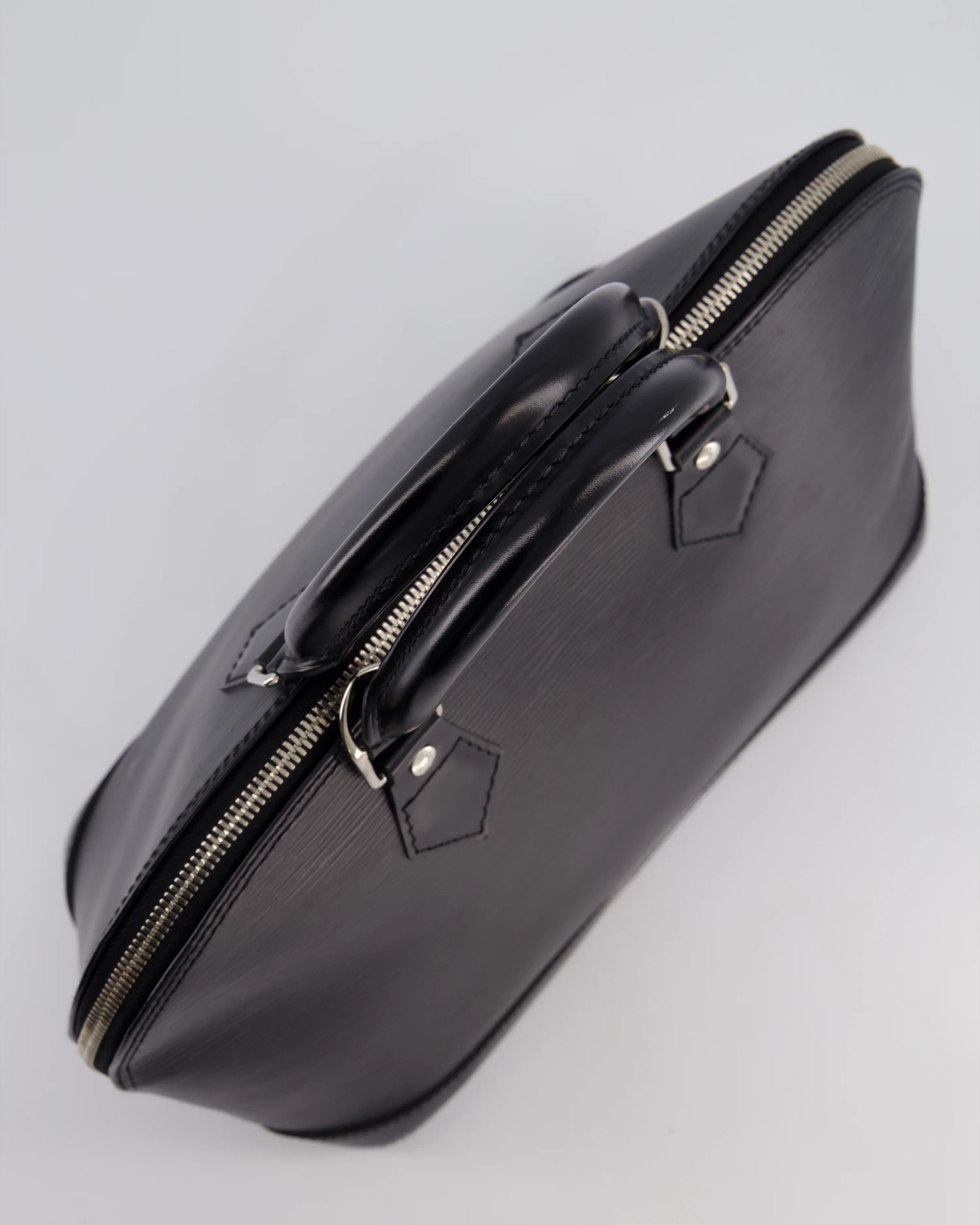 Louis Vuitton Alma PM Bag in Black Epi Leather with Silver Hardware - Image 16
