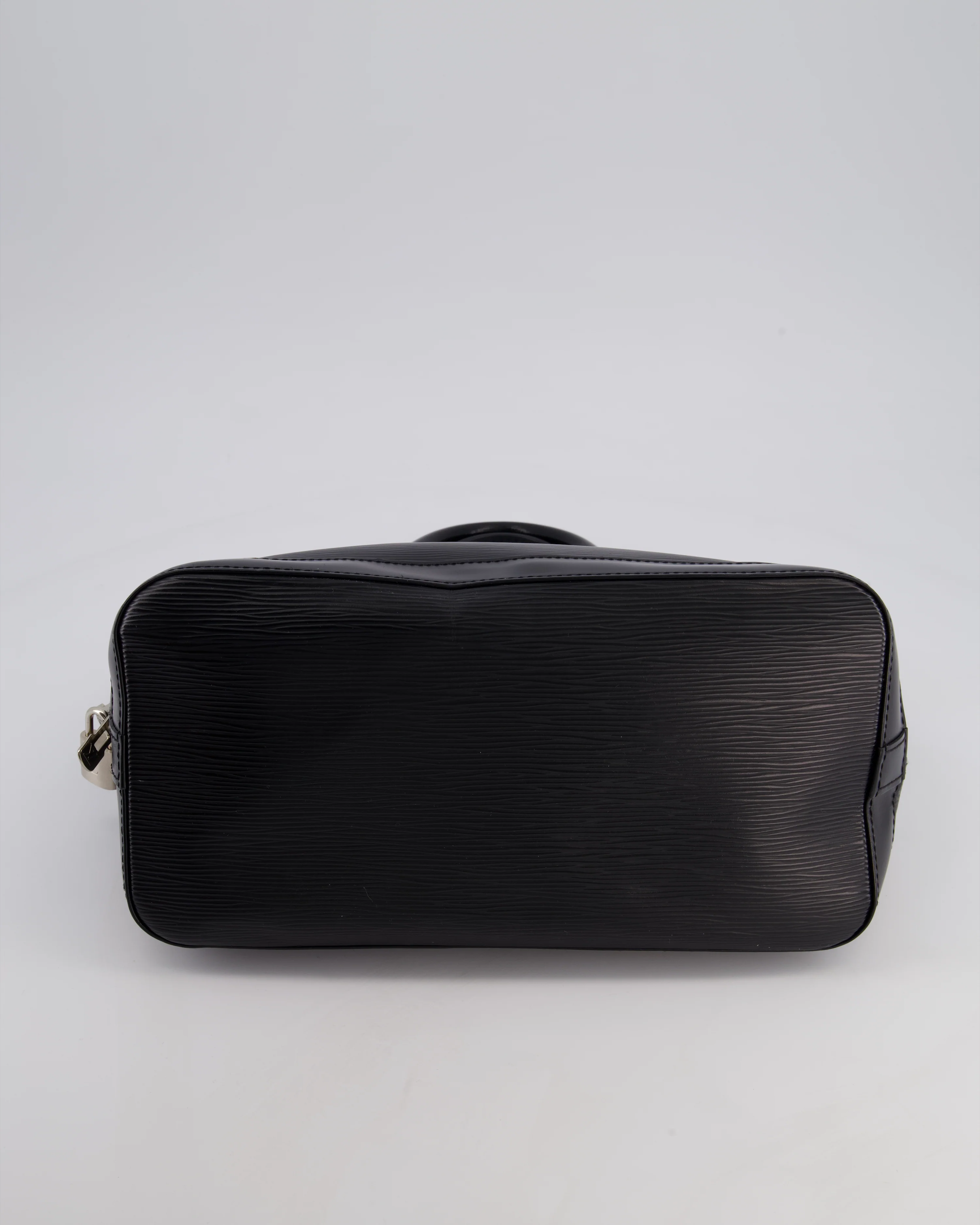 Louis Vuitton Alma PM Bag in Black Epi Leather with Silver Hardware - Image 18