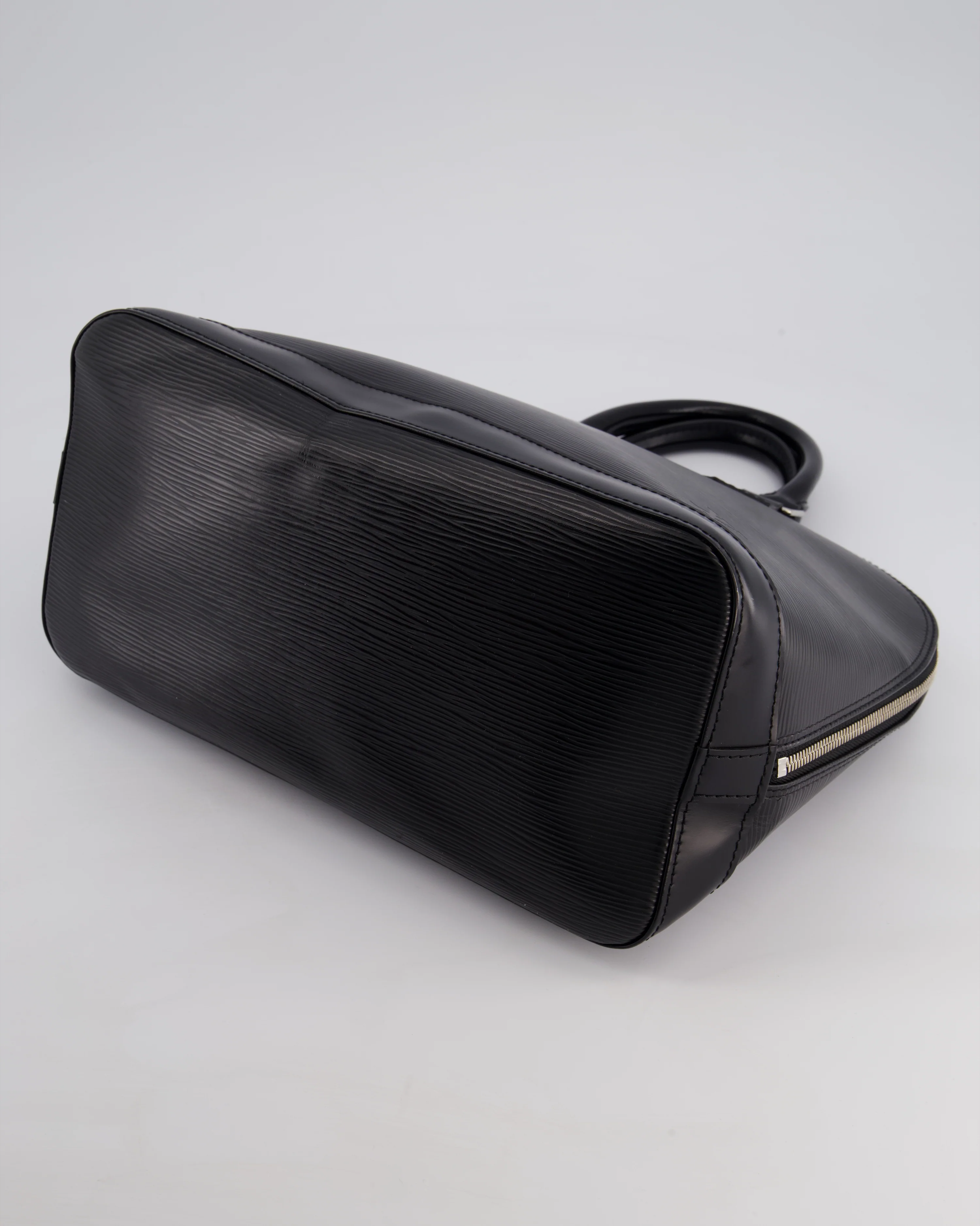 Louis Vuitton Alma PM Bag in Black Epi Leather with Silver Hardware - Image 20