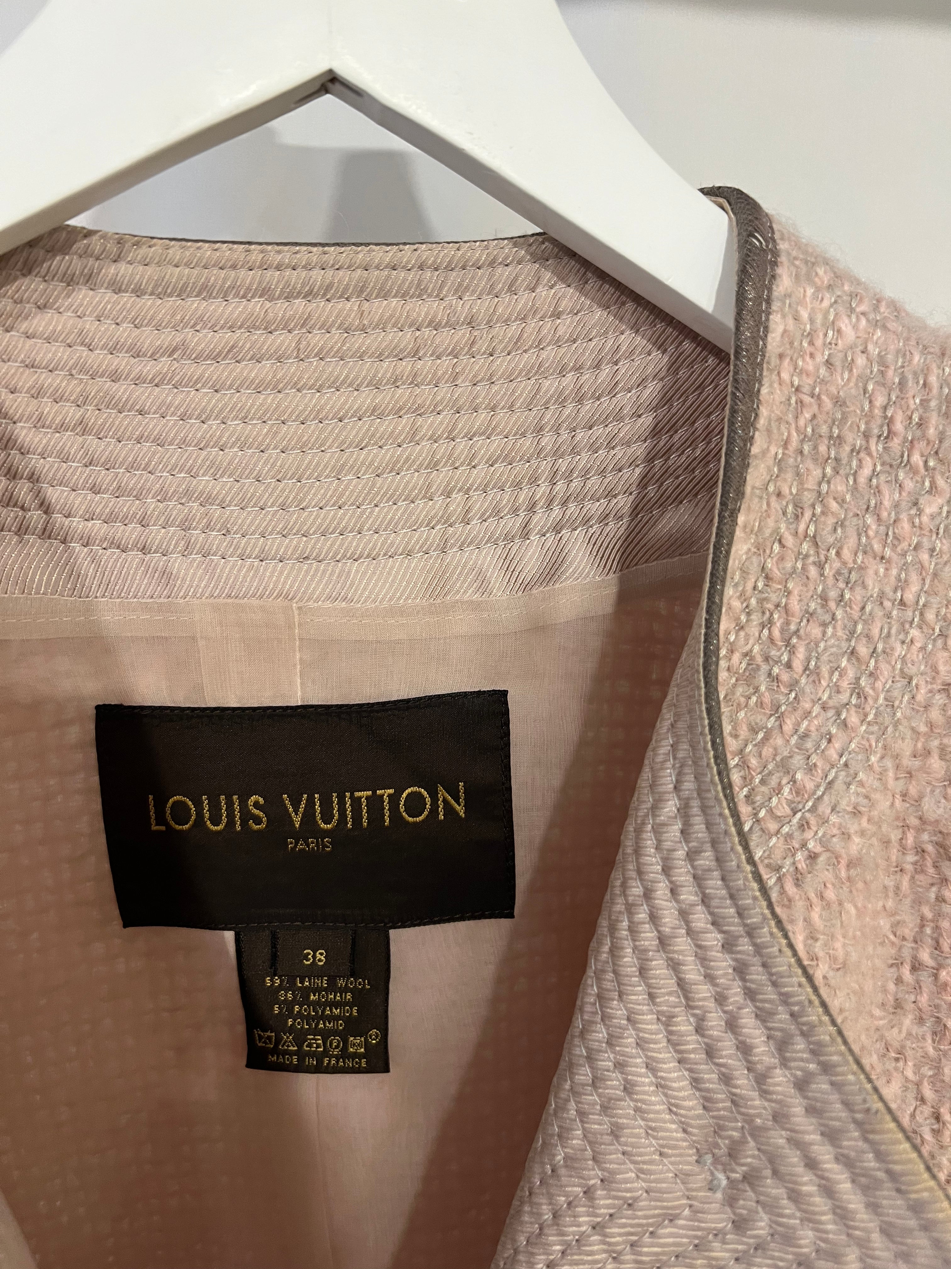 Louis Vuitton Pink Wool Tweed Jacket with Gold Detailing Size FR 38 (UK 10) - Image 10