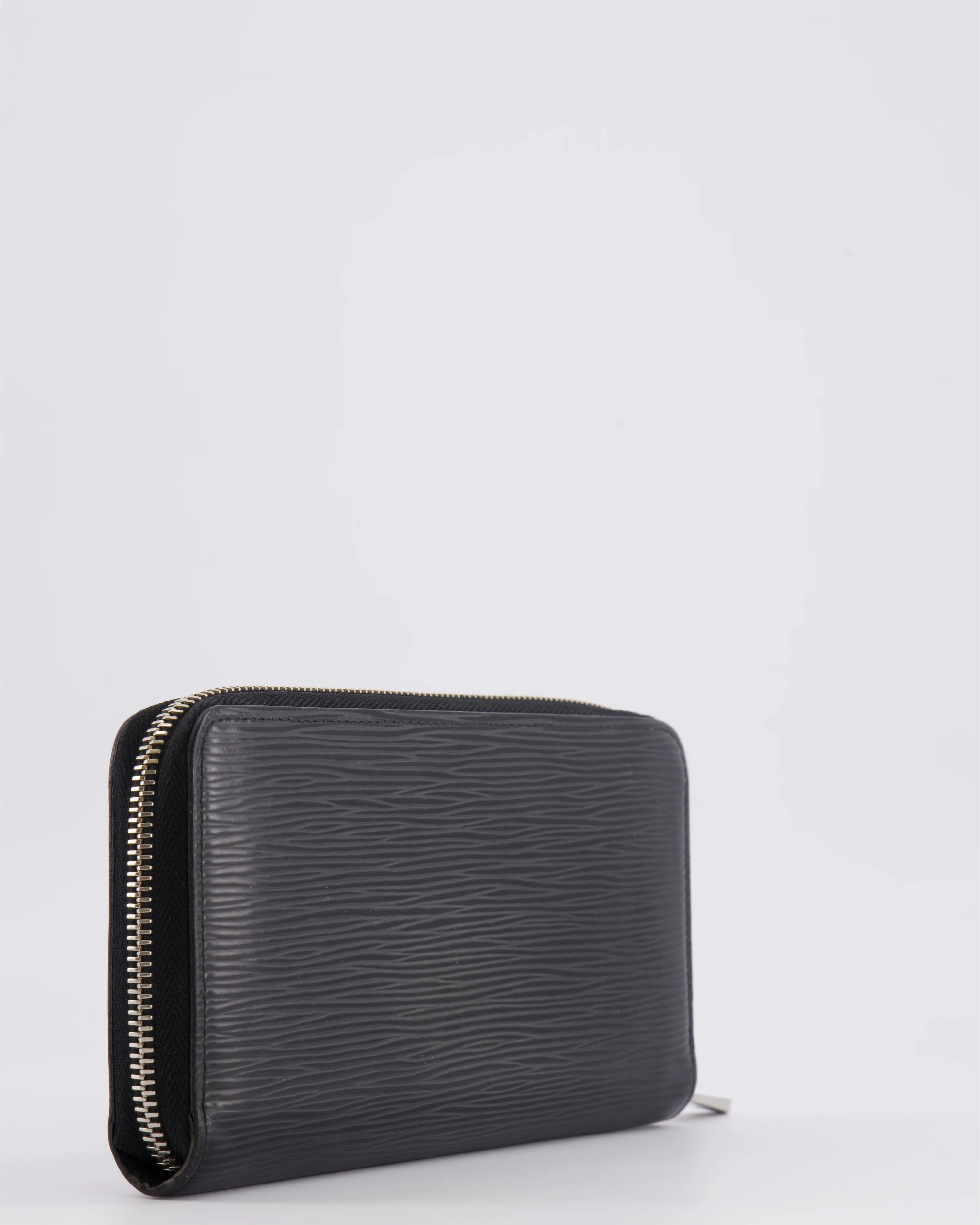 Louis Vuitton Zippy Wallet in Black Epi Leather with Silver Hardware and LV Logo Detail RRP £650 - Image 13