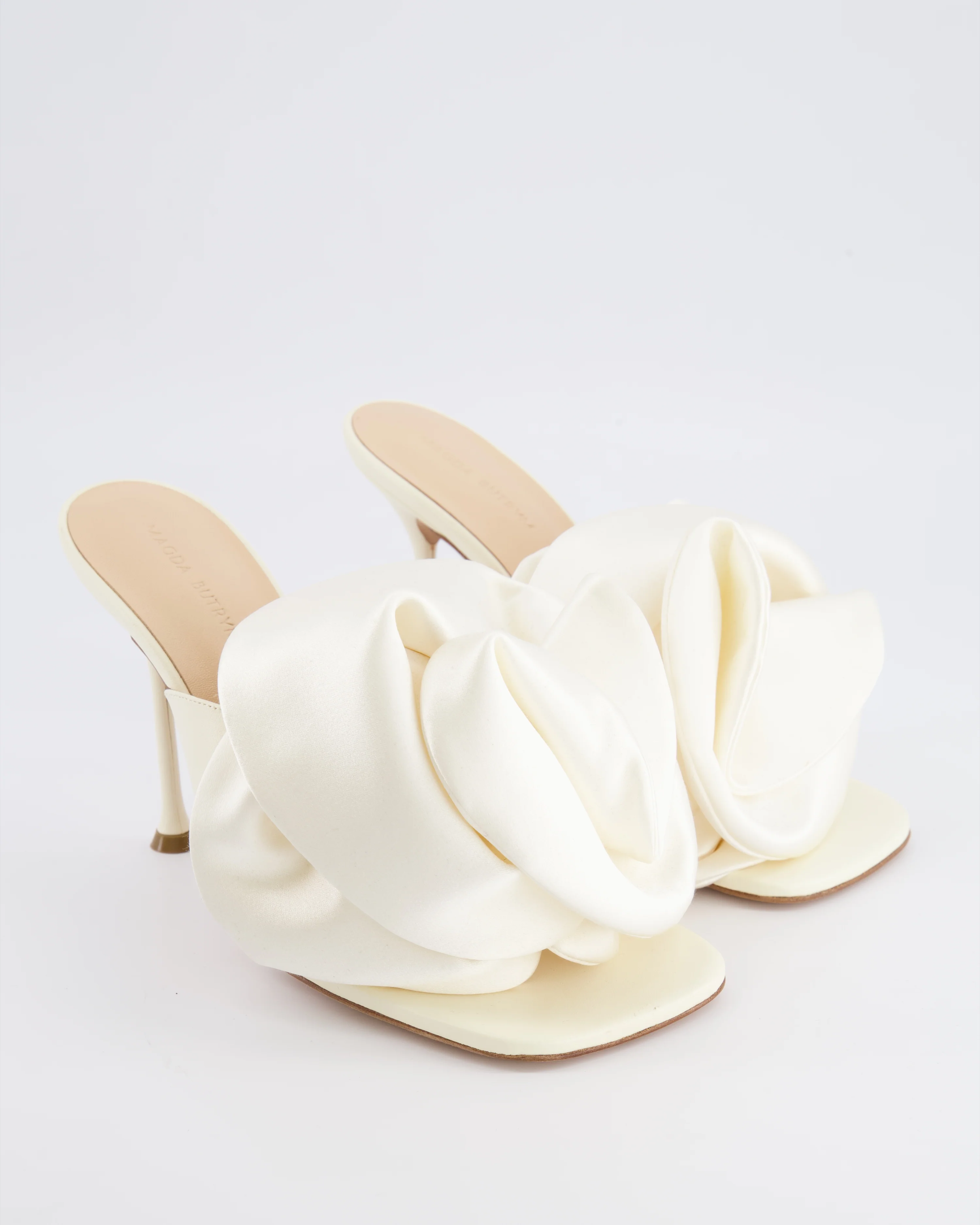 Magda Butrym White Satin Floral Appliqué Heeled Mules Size EU 39 - Image 2