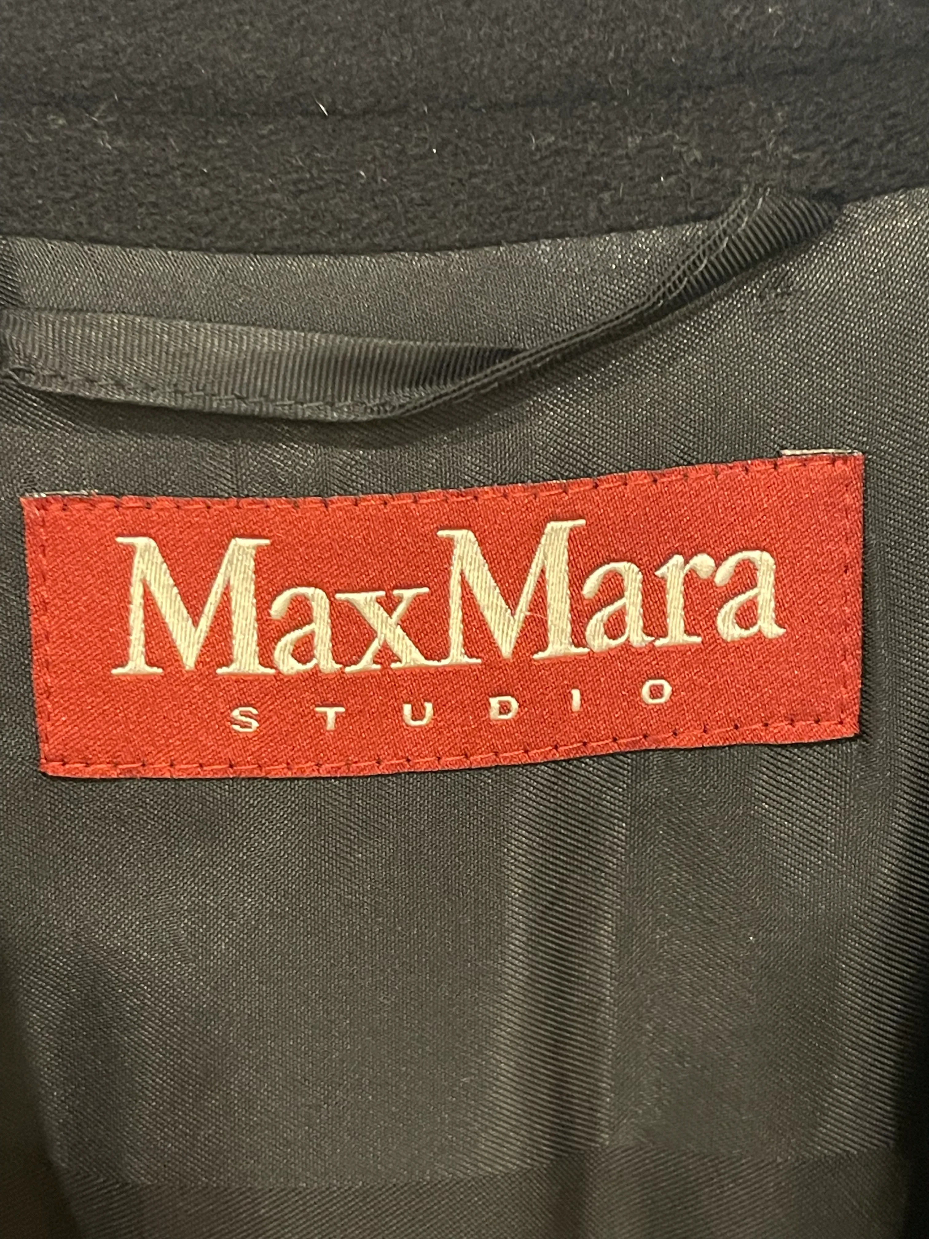 Max Mara Studio Black Wool Coat with Belt Detailing Size IT 44 (UK 12) - Image 5
