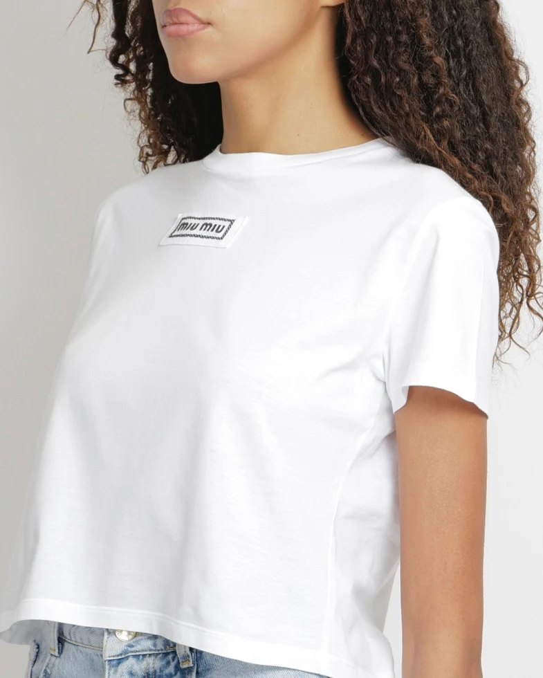 Miu Miu White Short-Sleeved Cropped T-Shirt with Black Logo Patch Detail Size IT 42 (UK 10) RRP £530 - Image 2