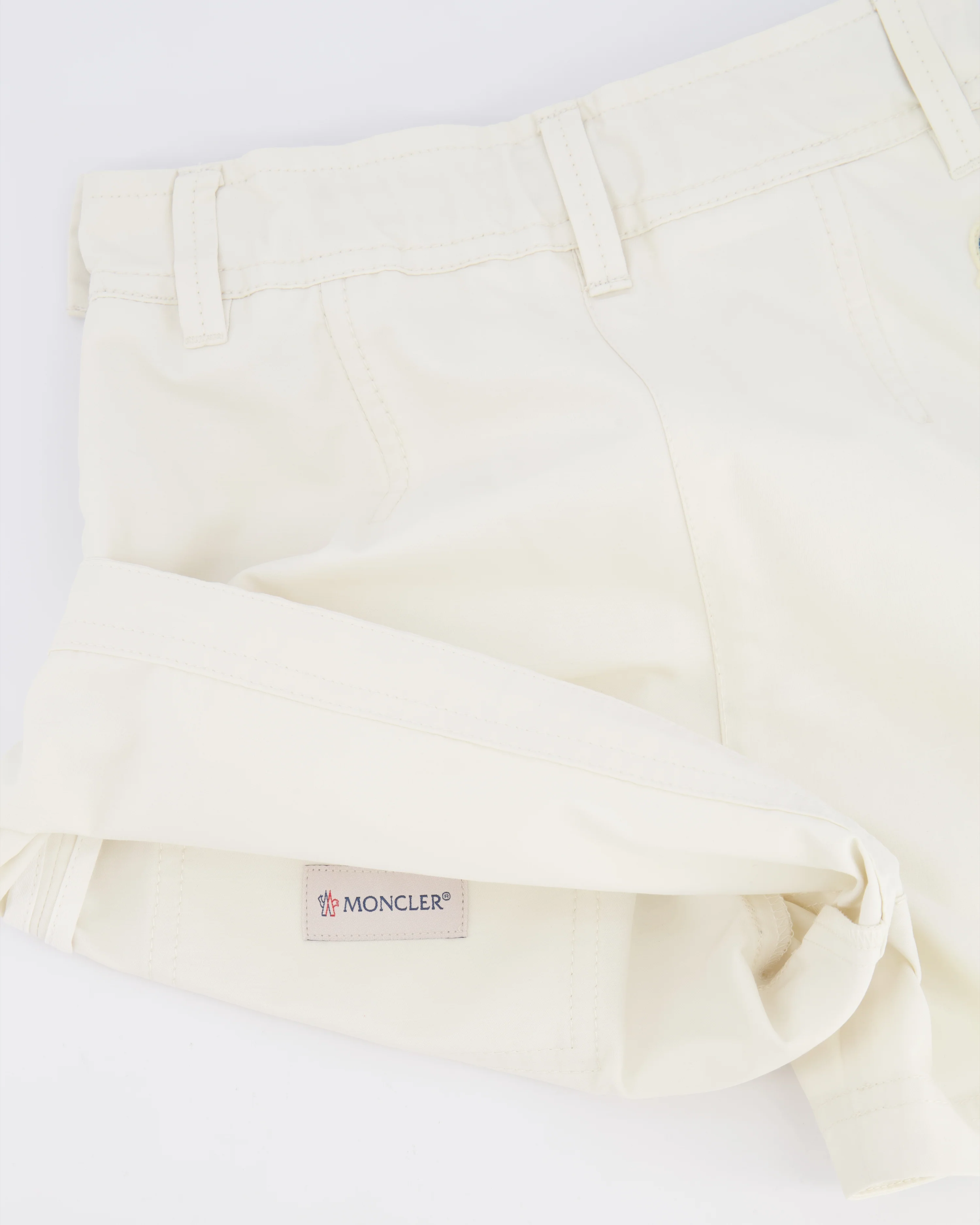 Moncler Kids White Nylon High-Waisted Shorts with Logo Detail Size 8 years RRP £180 - Image 4