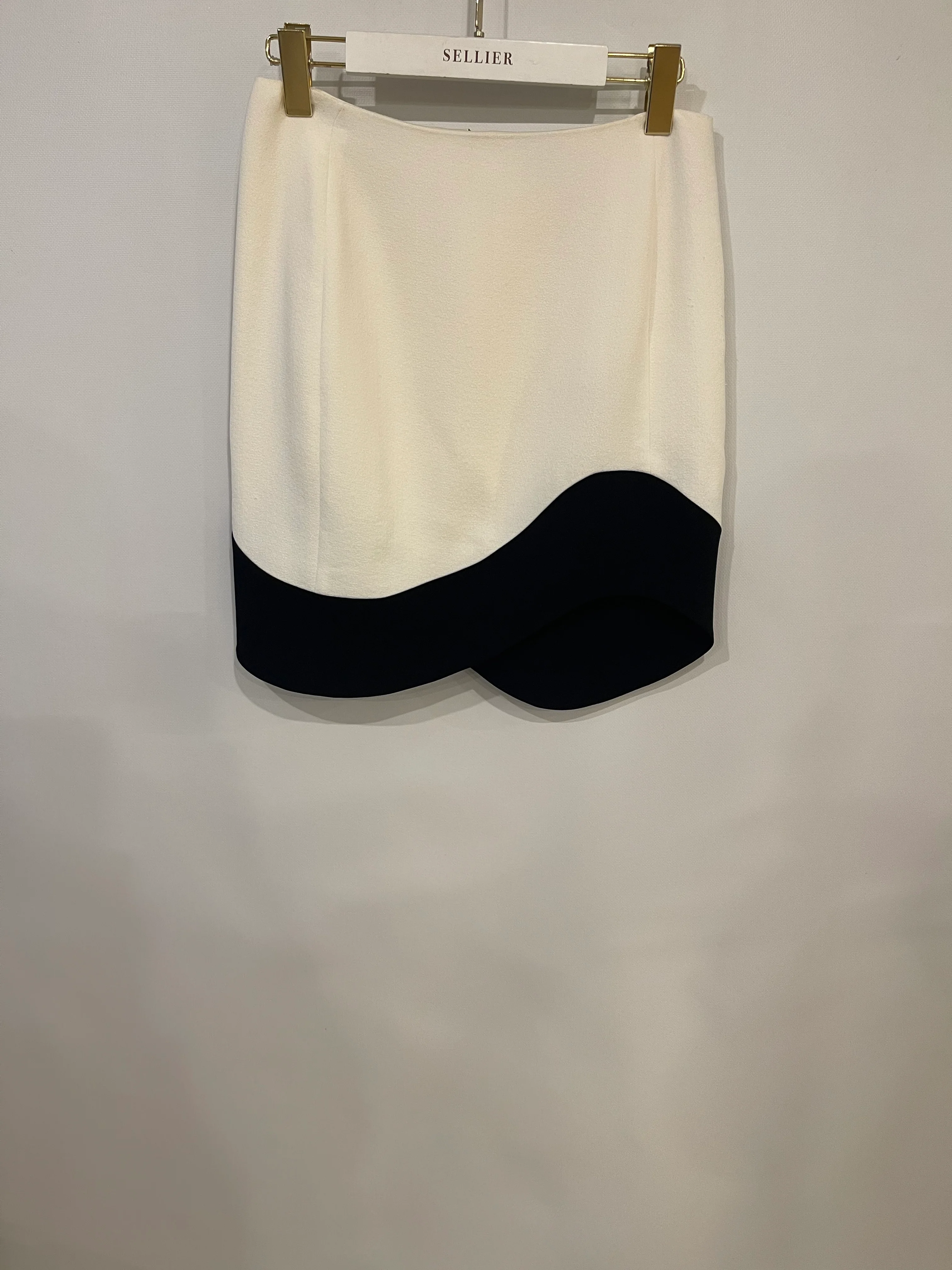 Mugler White Mini Skirt with Asymmetric Black Trim Detail Size FR 38 (UK 10) - Image 5