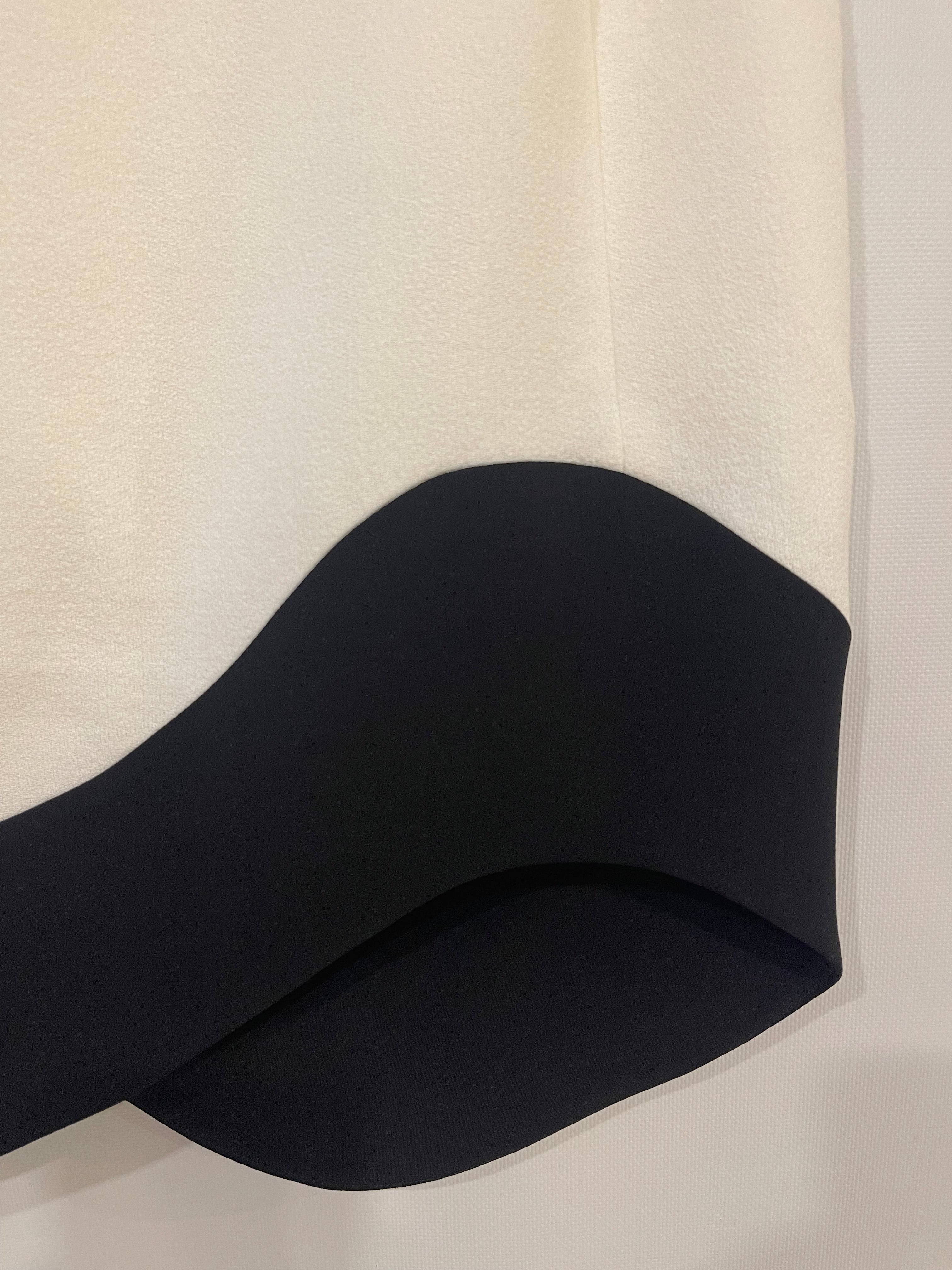 Mugler White Mini Skirt with Asymmetric Black Trim Detail Size FR 38 (UK 10) - Image 6