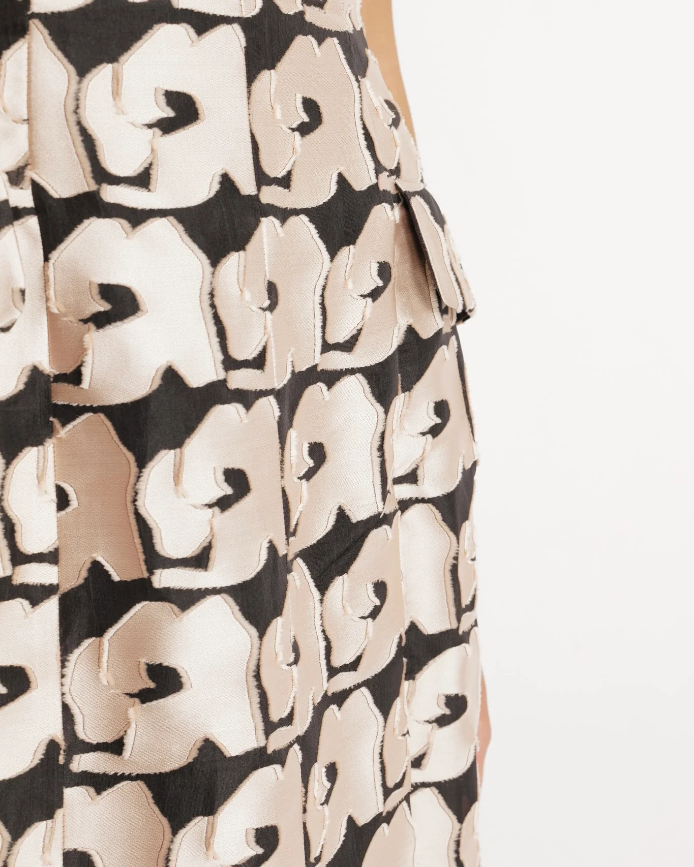 Christian Dior Metallic Pink and Black Textured Sleeveless Dress Size FR 42 (UK 14) - Image 5