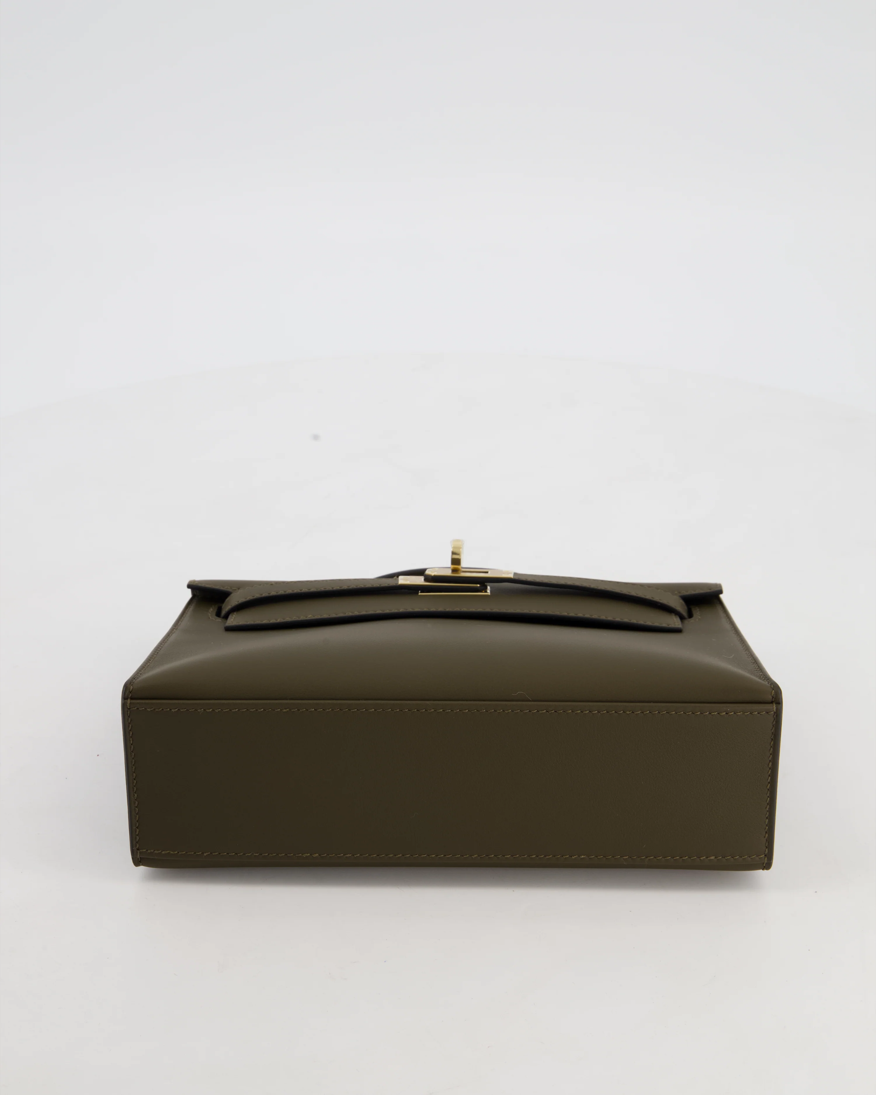 *NEW COLOUR* Hermès Mini Kelly Pochette Bag in Vert Loden Swift Leather and Permabrass Hardware - Image 17