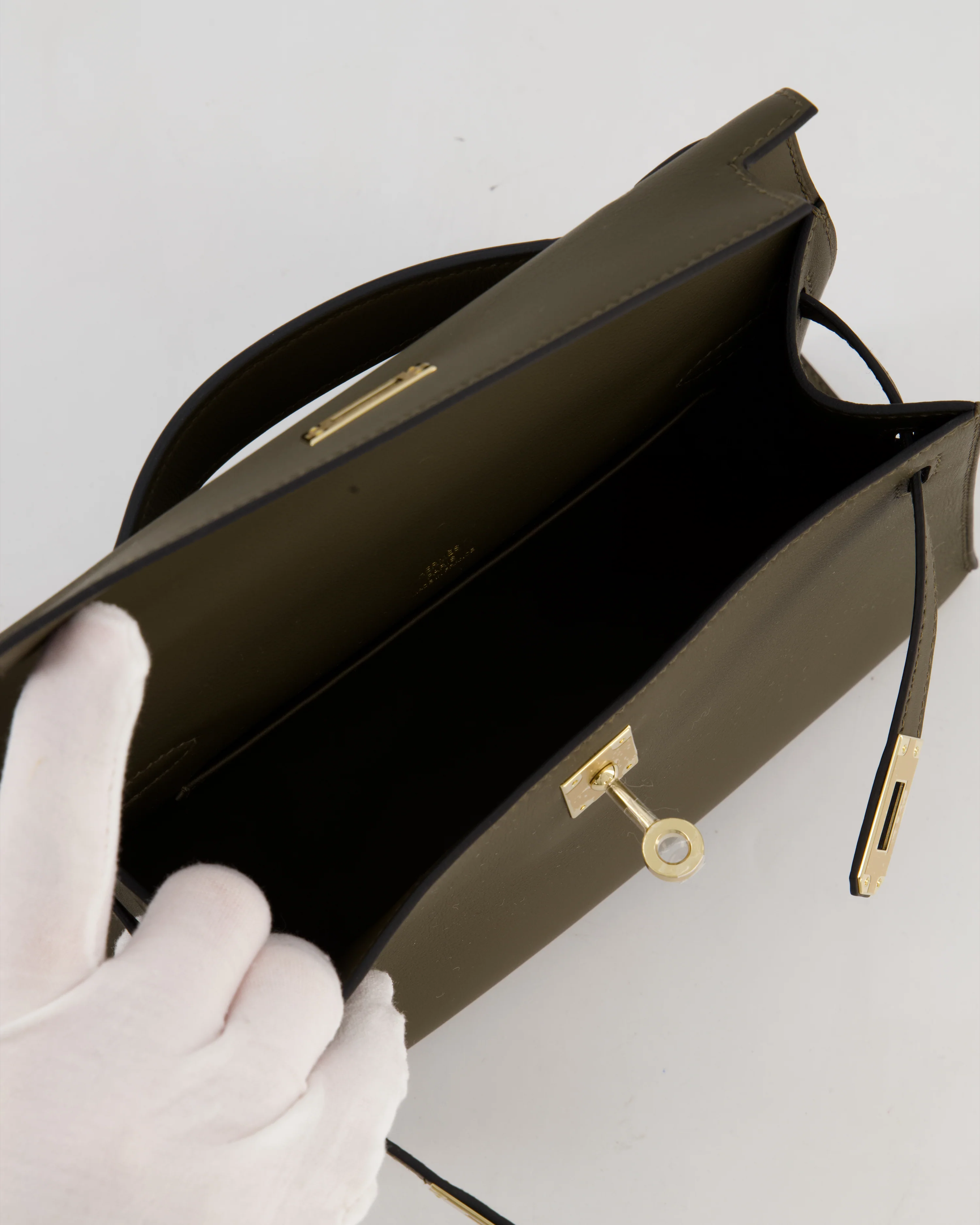 *NEW COLOUR* Hermès Mini Kelly Pochette Bag in Vert Loden Swift Leather and Permabrass Hardware - Image 20