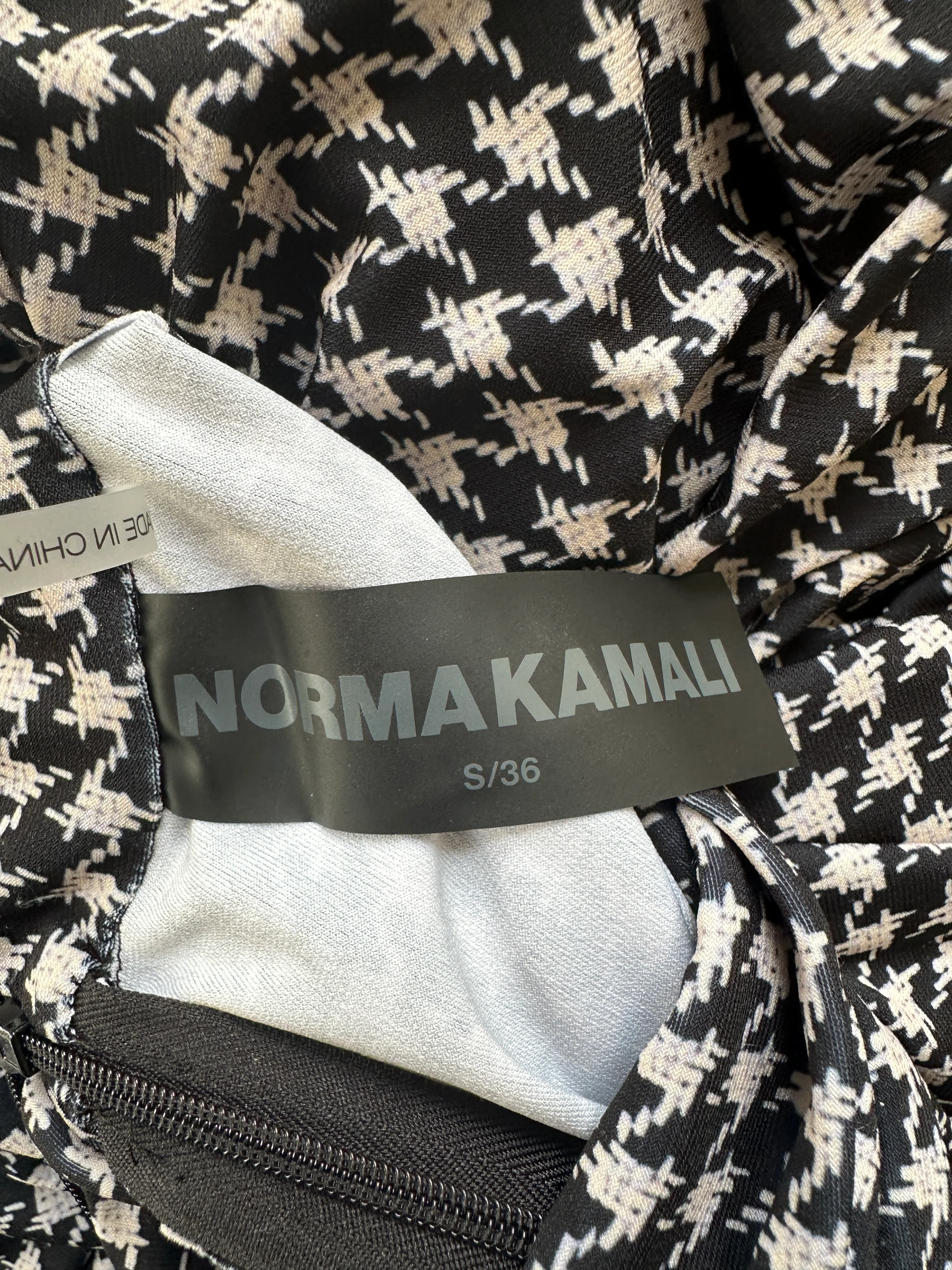 Norma Kamali Black and beige Houndstooth Ruched Long Sleeve Mini Dress Size S (UK 8) - Image 13