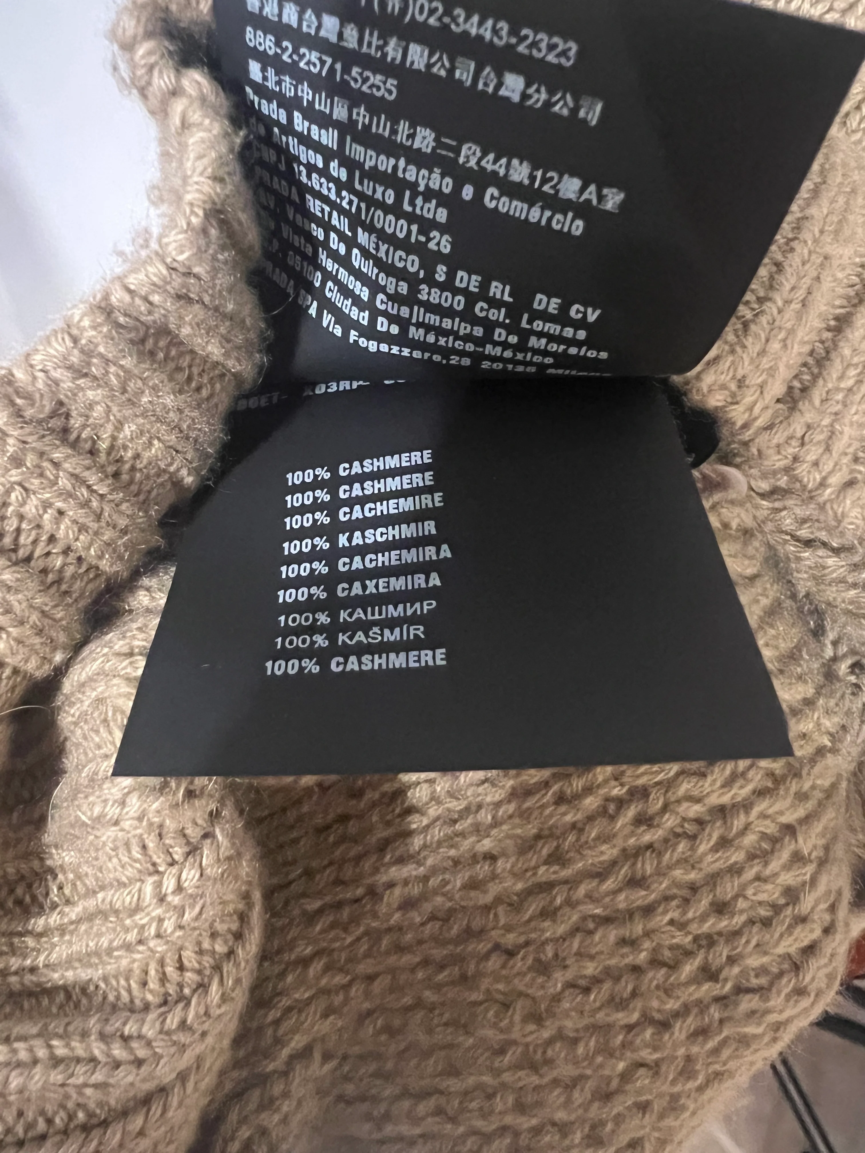 Prada Beige Cashmere Knit Puff-Sleeve Jumper Size IT 40 (UK 8) RRP £1,850 - Image 8