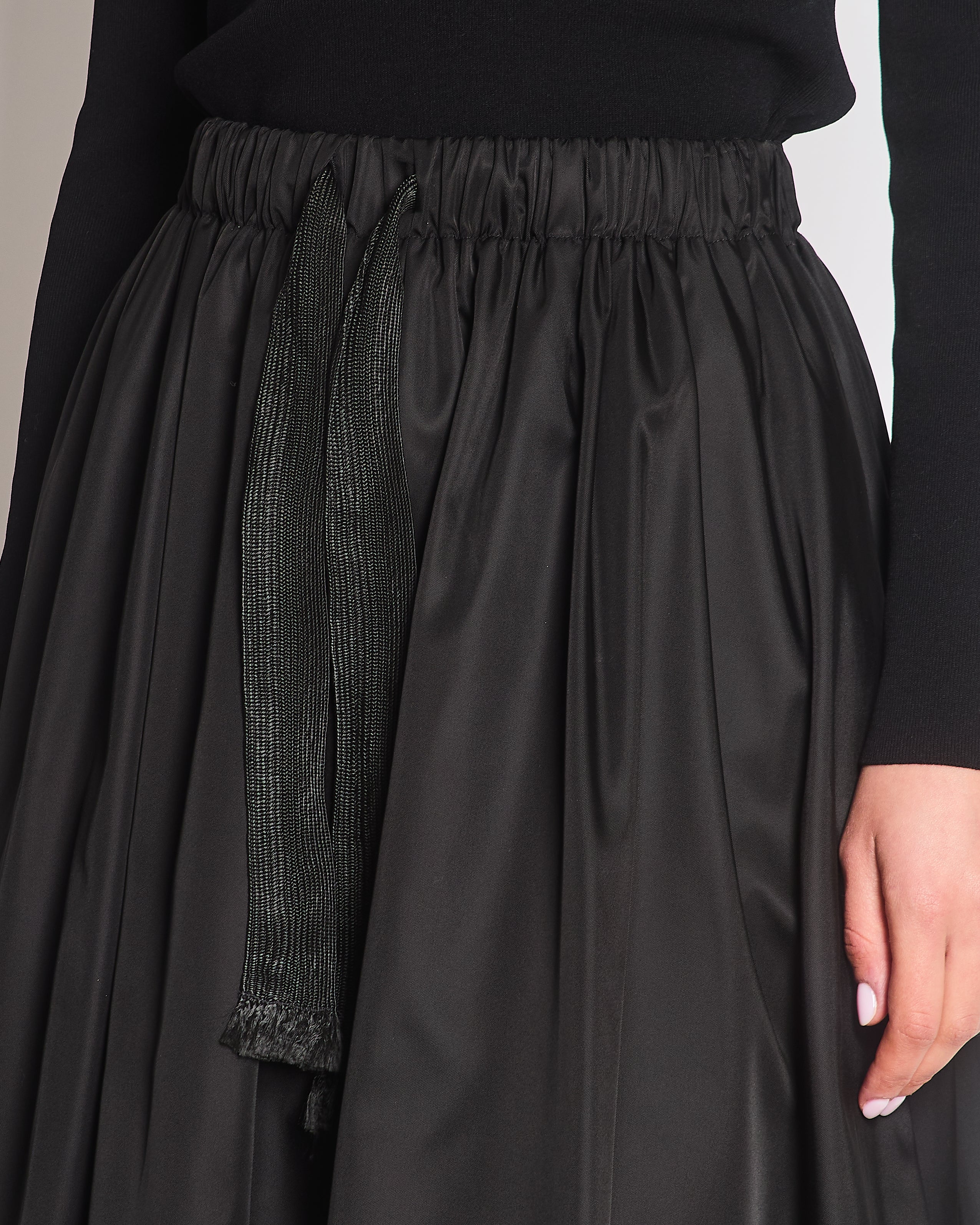 Prada Black Nylon Midi Skirt with Drawstring Detail Size IT 38 (UK 6)RRP 980£ - Image 4
