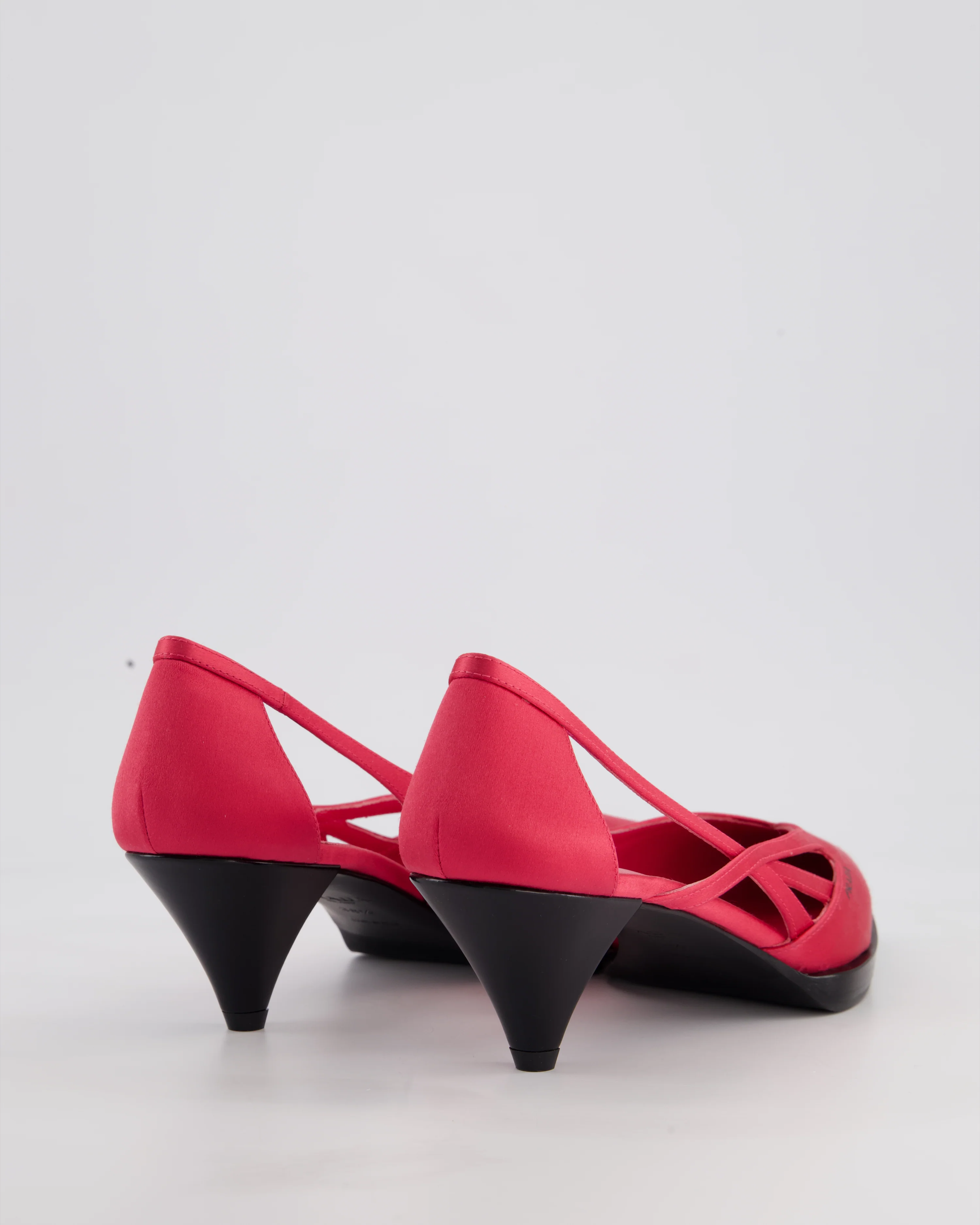 Prada Hot Pink Satin Pointed Toe Heels With Logo Detail and Black Sole Size EU 38.5 - Image 4