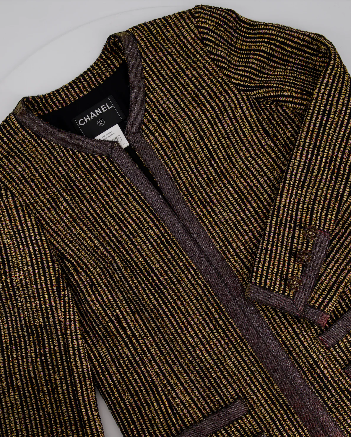 Chanel 10C Cruise Black, Red and Gold Tweed Longline Jacket with Metallic Trim Detail FR 40 (UK 12) RRP £2460 - Image 9