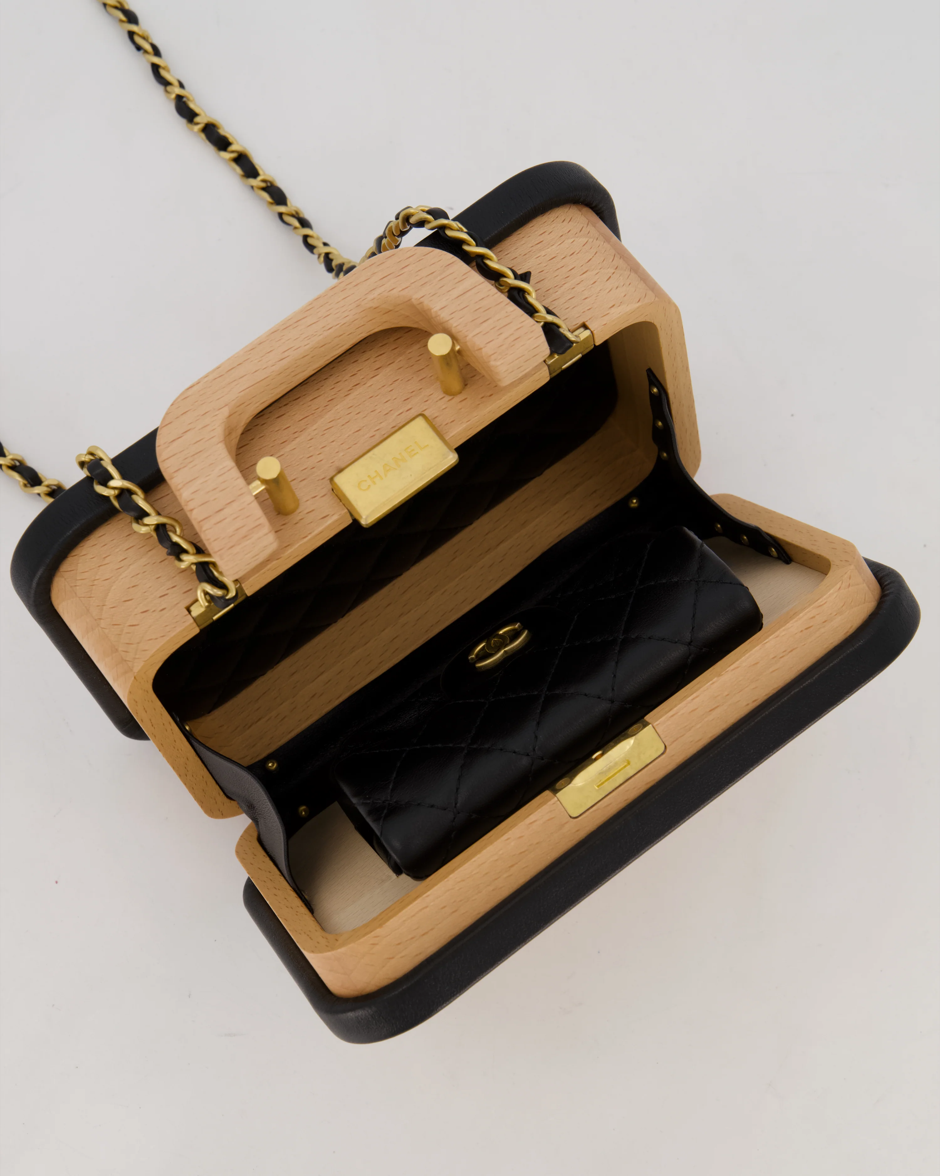 *VERY RARE* Chanel Brown Wooden Vanity Case Bag with Black CC Leather Chain Logo - Image 17