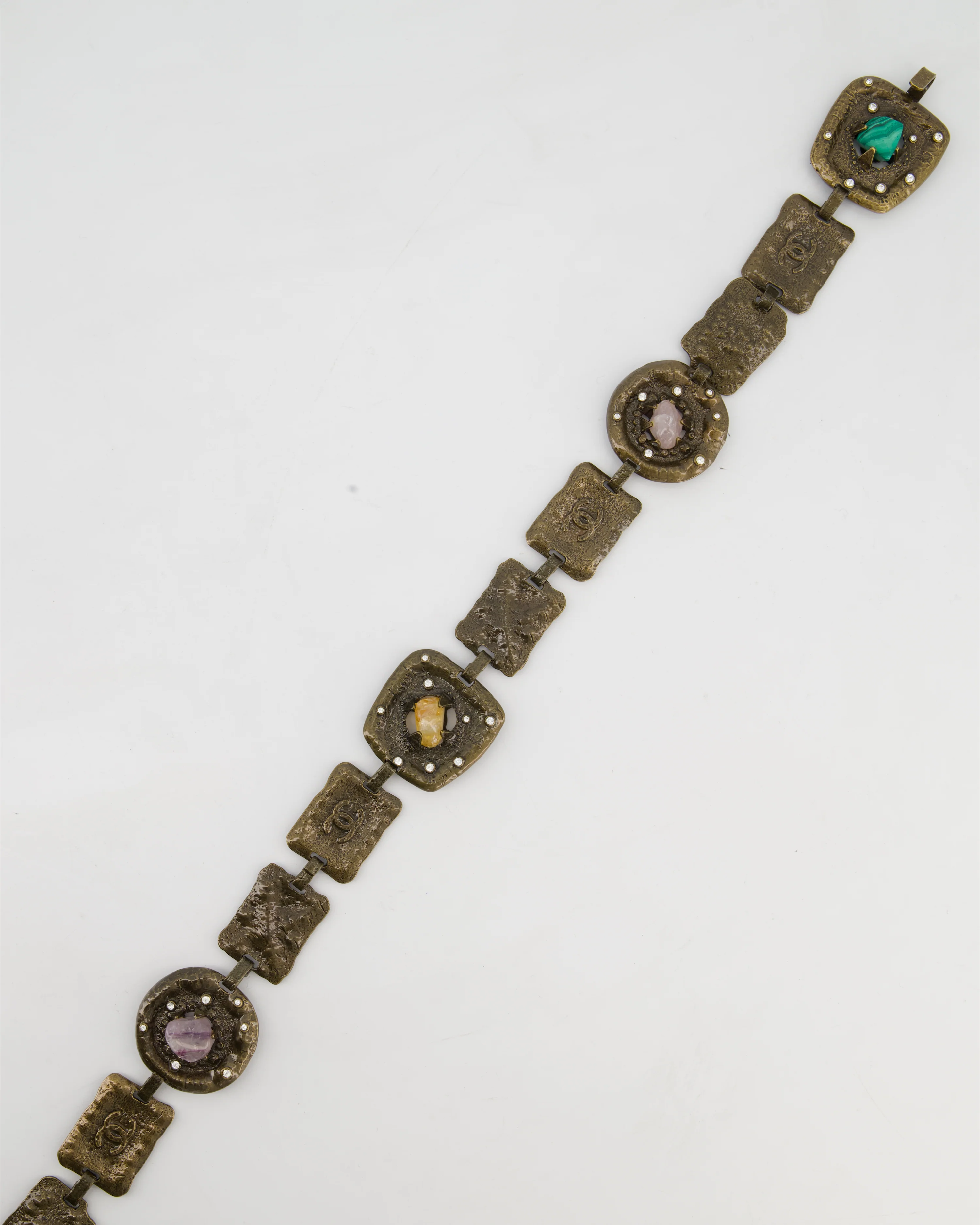 *RUNWAY* Chanel A/W 1997 Vintage Gun-Metal Brutalist Belt with Amethyst Stones, CC Logo Stamps and Small Rhinestones - Image 4