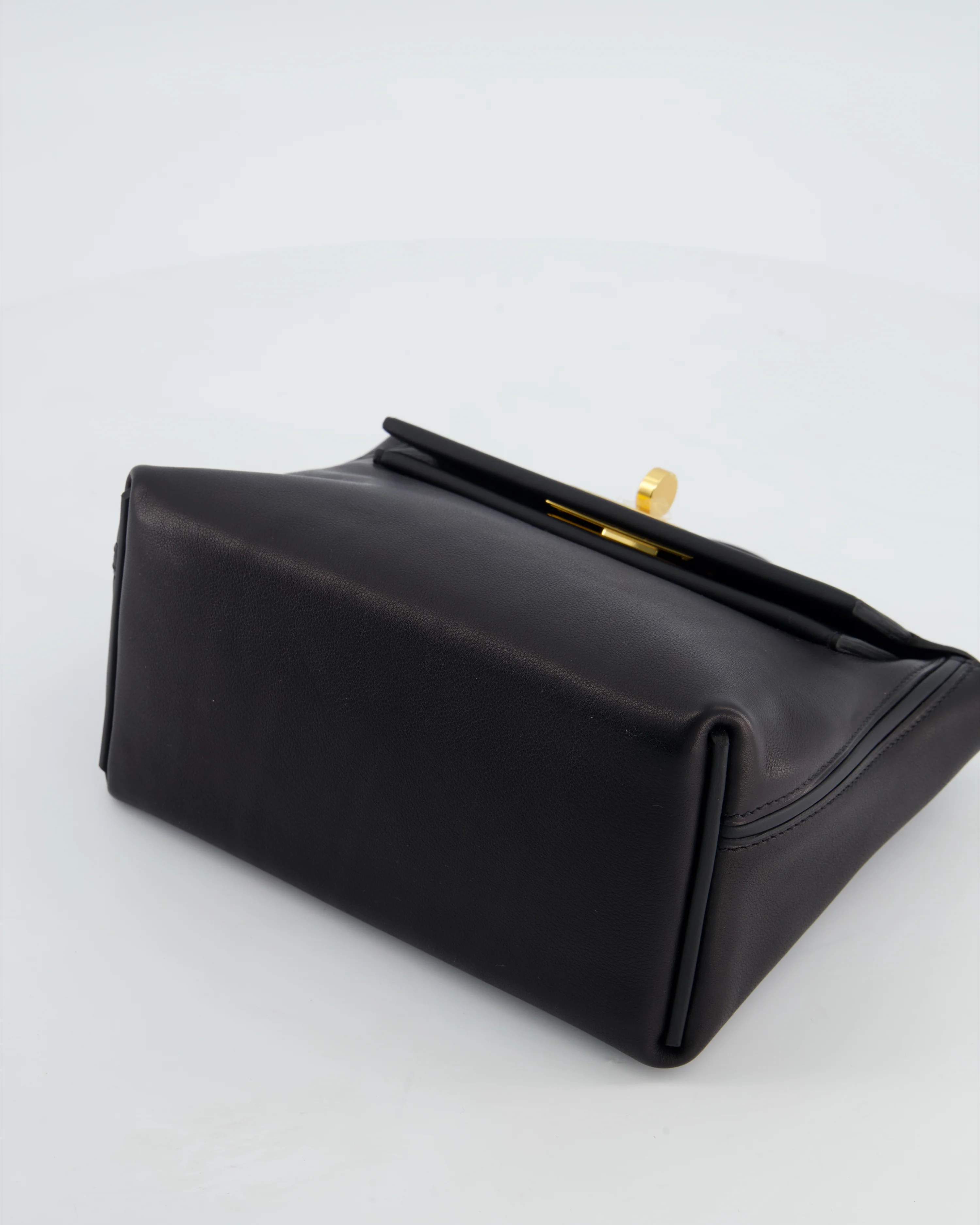 *RARE* Hermès 24/24 21 Bag in Noir Volupto and Noir Swift Leather with Gold Hardware - Image 20