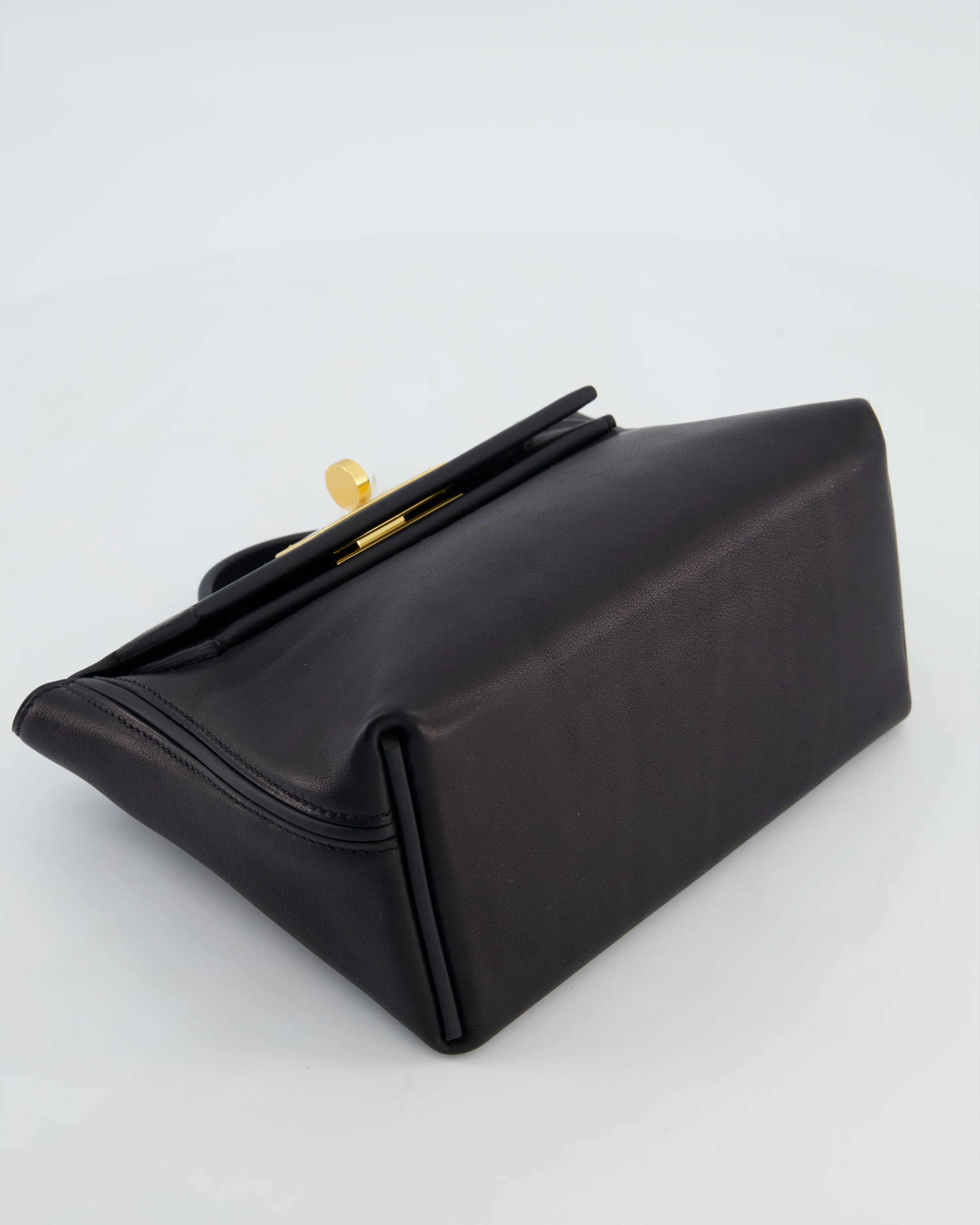 *RARE* Hermès 24/24 21 Bag in Noir Volupto and Noir Swift Leather with Gold Hardware - Image 21