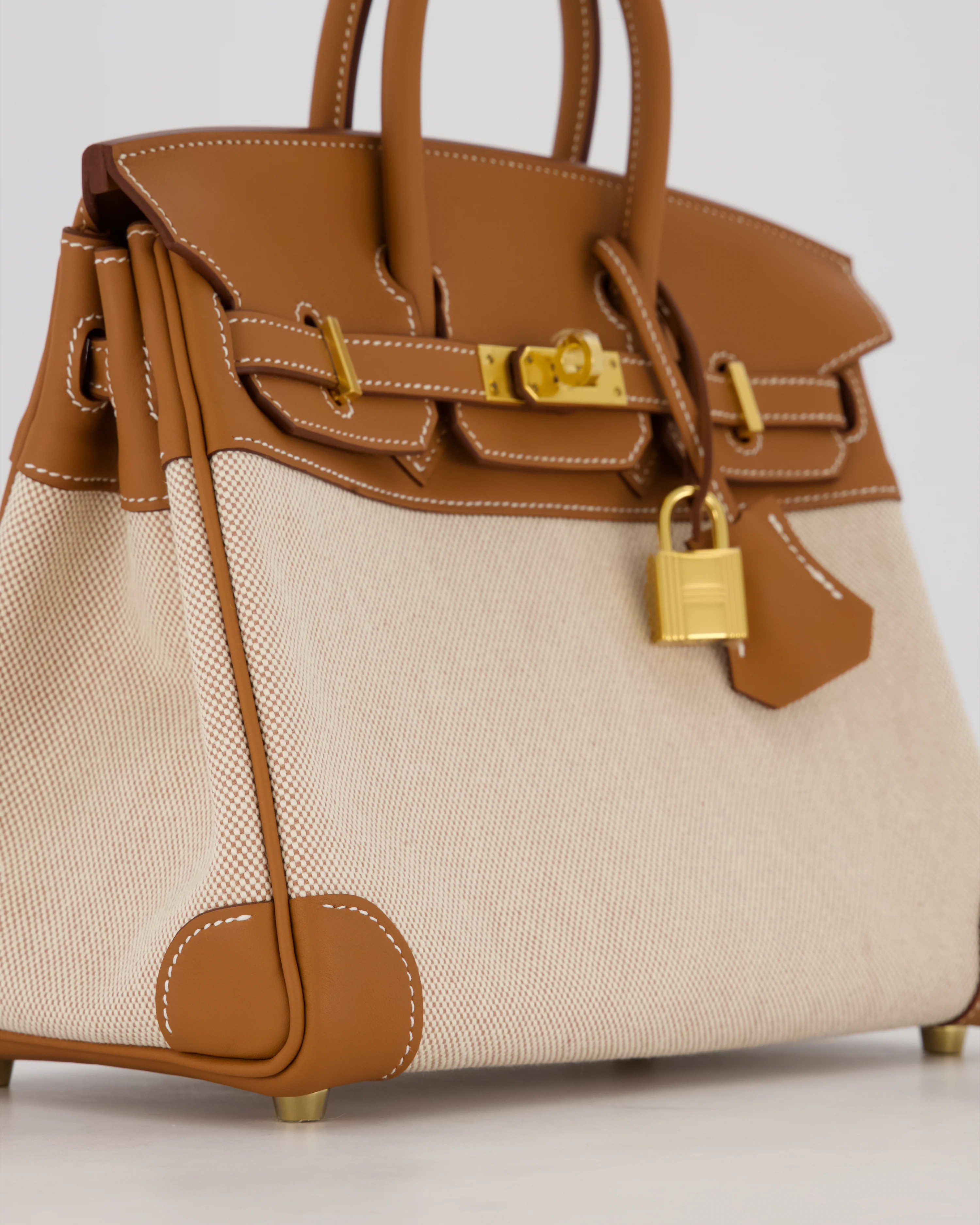 *RARE* Hermès Birkin 25 Retourne Bag in Ecru/Beige Toile H Canvas and Gold Swift Leather with Gold Hardware - Image 10
