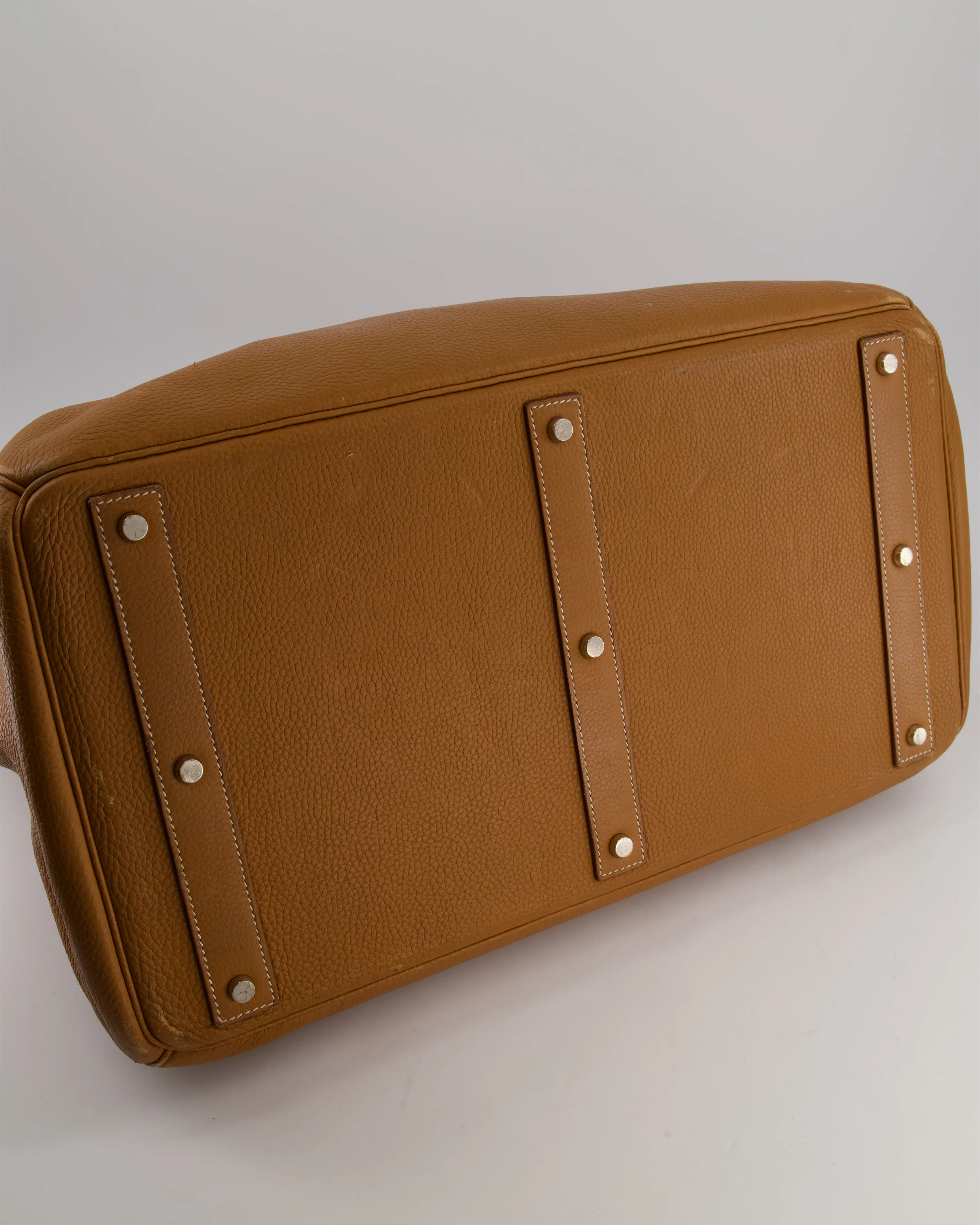 Hermès Haut à Courroies HAC 40 Bag in Gold Togo Leather with Palladium Hardware - Image 17
