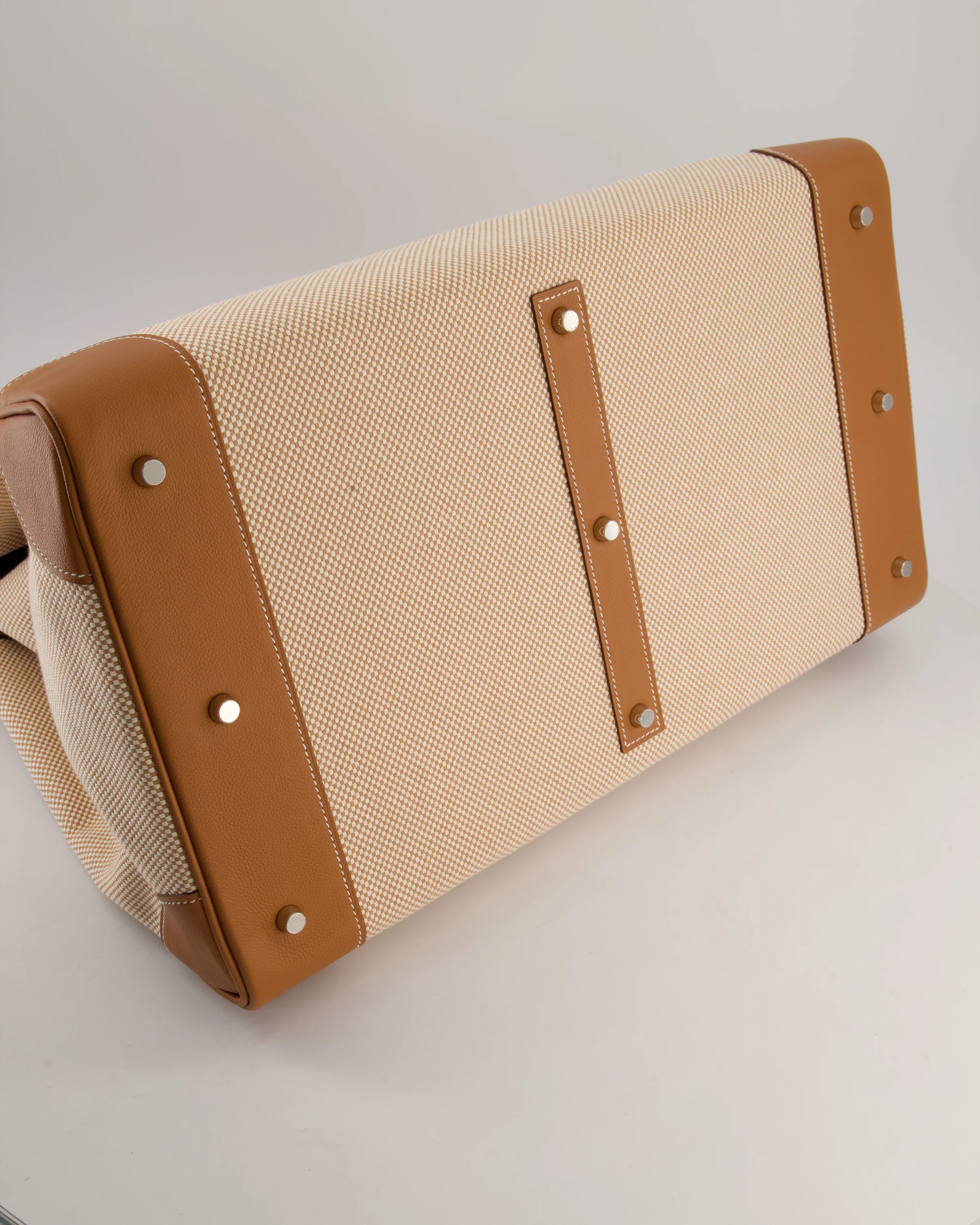 *RARE* Hermès Haut à Courroies HAC 50 Bag in Gold Evercolour Leather & Écru/Beige Toile Cross Canvas with Palladium Hardware - Image 19
