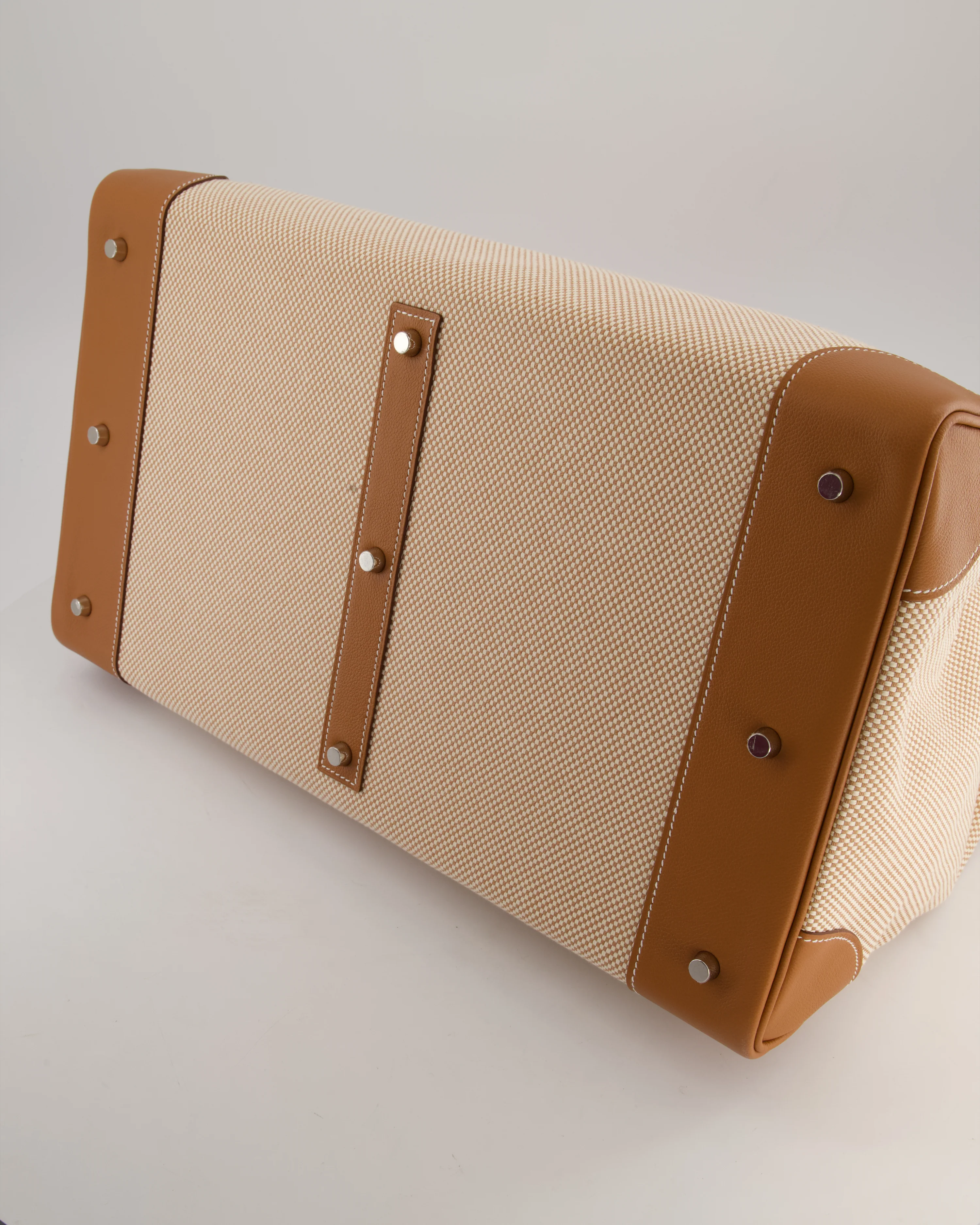 *RARE* Hermès Haut à Courroies HAC 50 Bag in Gold Evercolour Leather & Écru/Beige Toile Cross Canvas with Palladium Hardware - Image 20