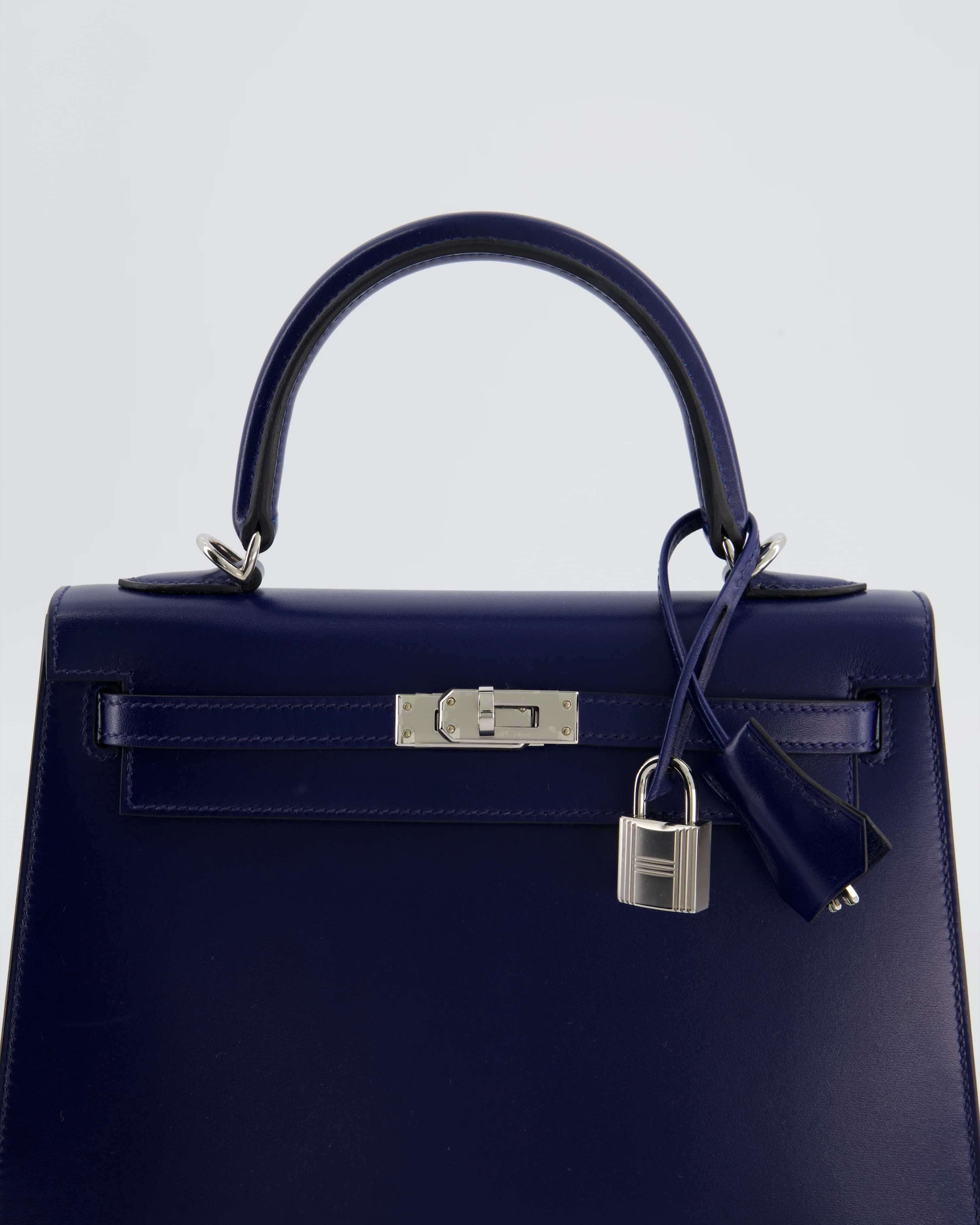 *RARE* Hermès Kelly 25 Sellier Bag in Bleu Saphir Box Leather with Palladium Hardware - Image 14