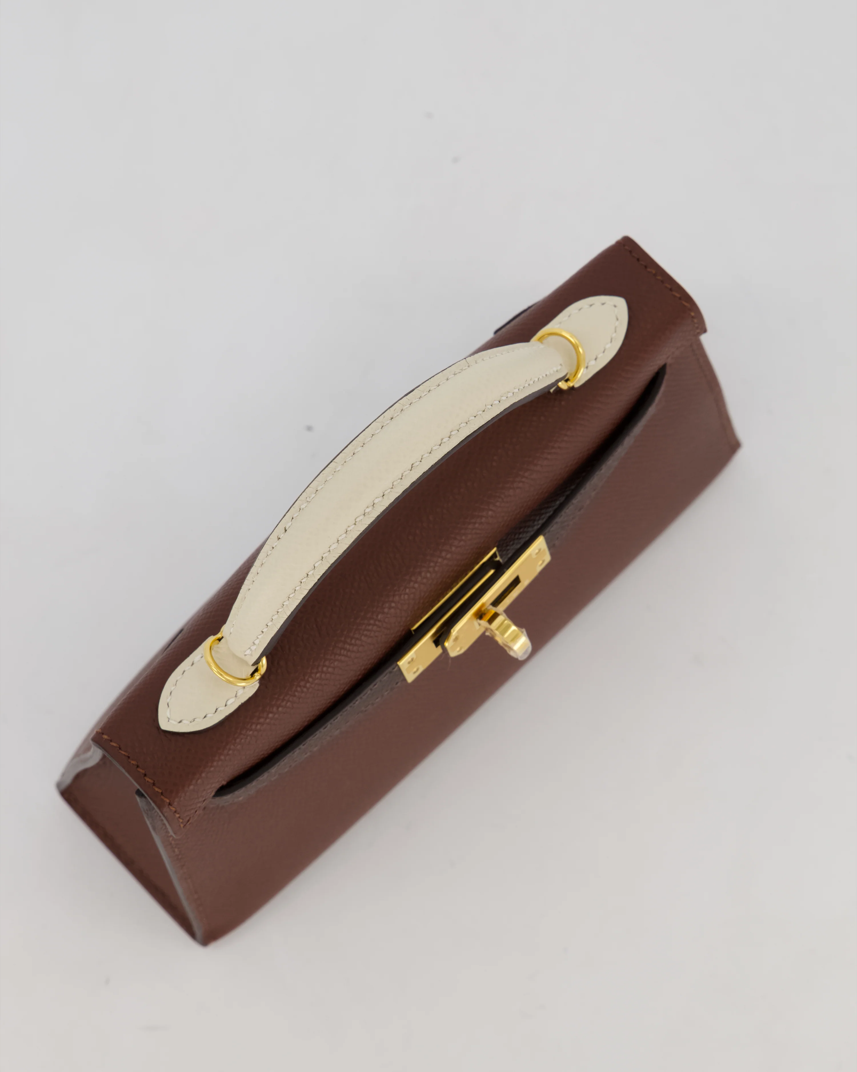*RARE* Hermès Mini Kelly II Tricolour 20cm Bag In Ebene, Terre, and Craie Epsom Leather with Gold Hardware - Image 15