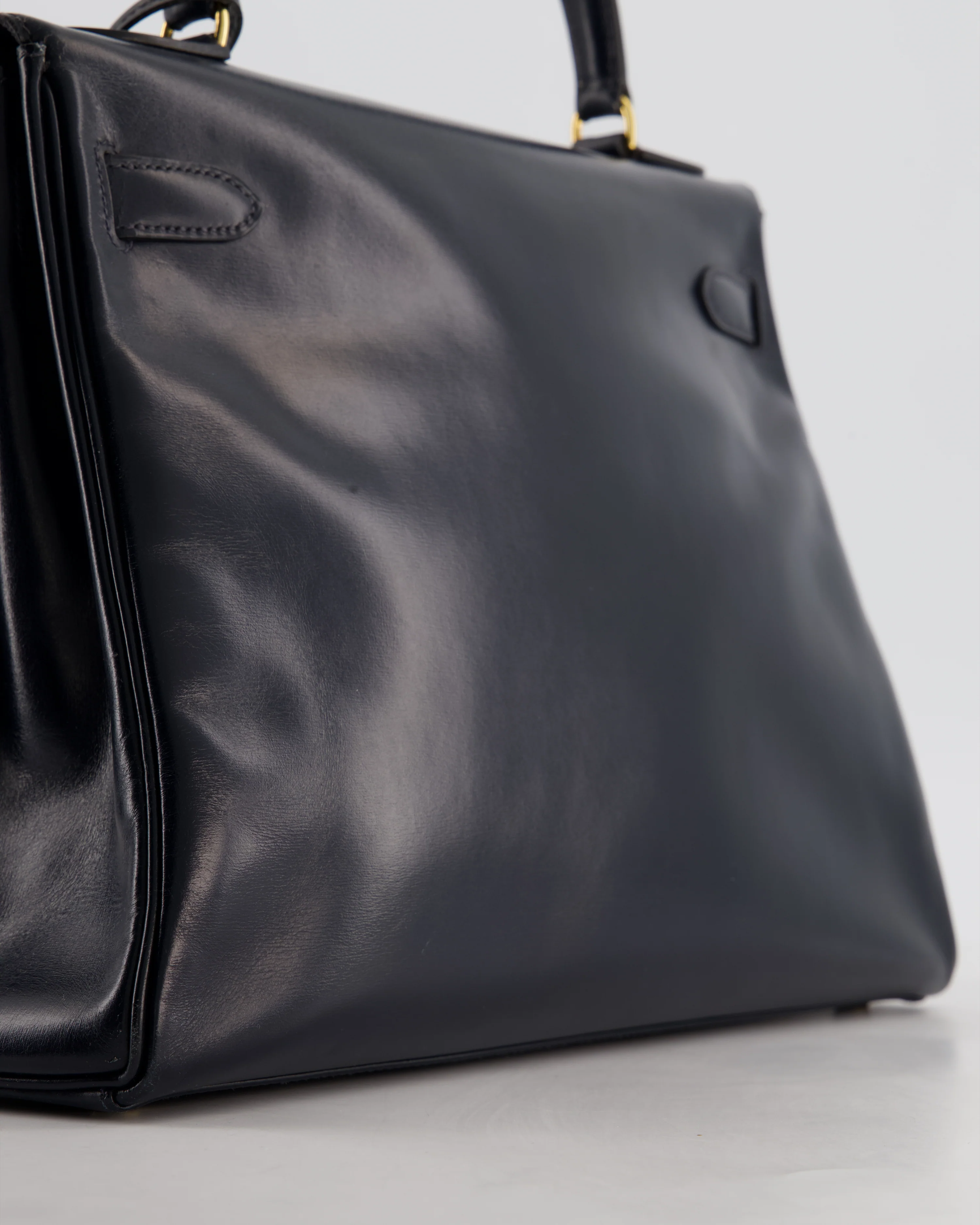 *RARE* Hermès Vintage Kelly 32 Retourne Bag in Bleu Navy Box Calf Leather with Gold Hardware - Image 12