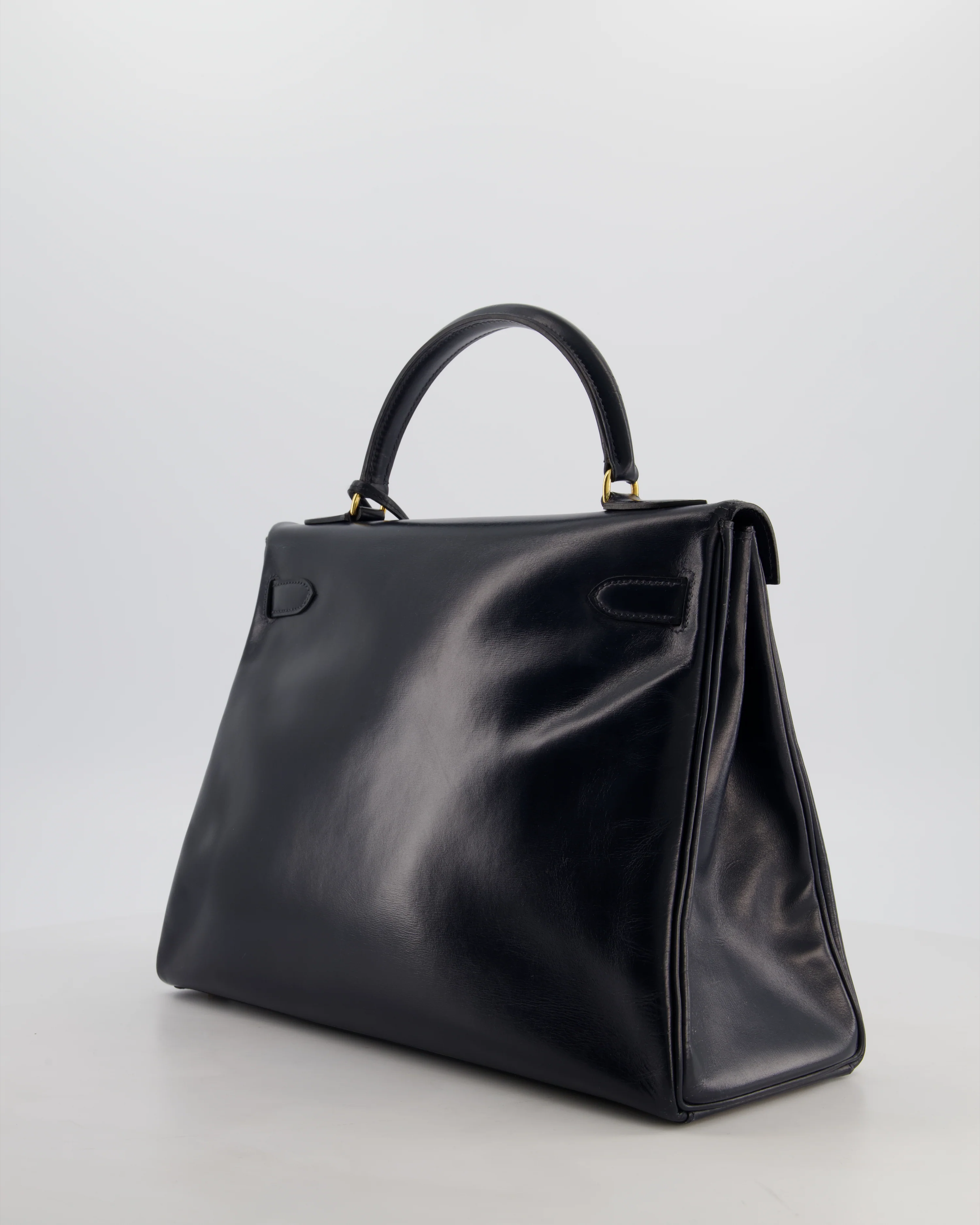 *RARE* Hermès Vintage Kelly 32 Retourne Bag in Bleu Navy Box Calf Leather with Gold Hardware - Image 4