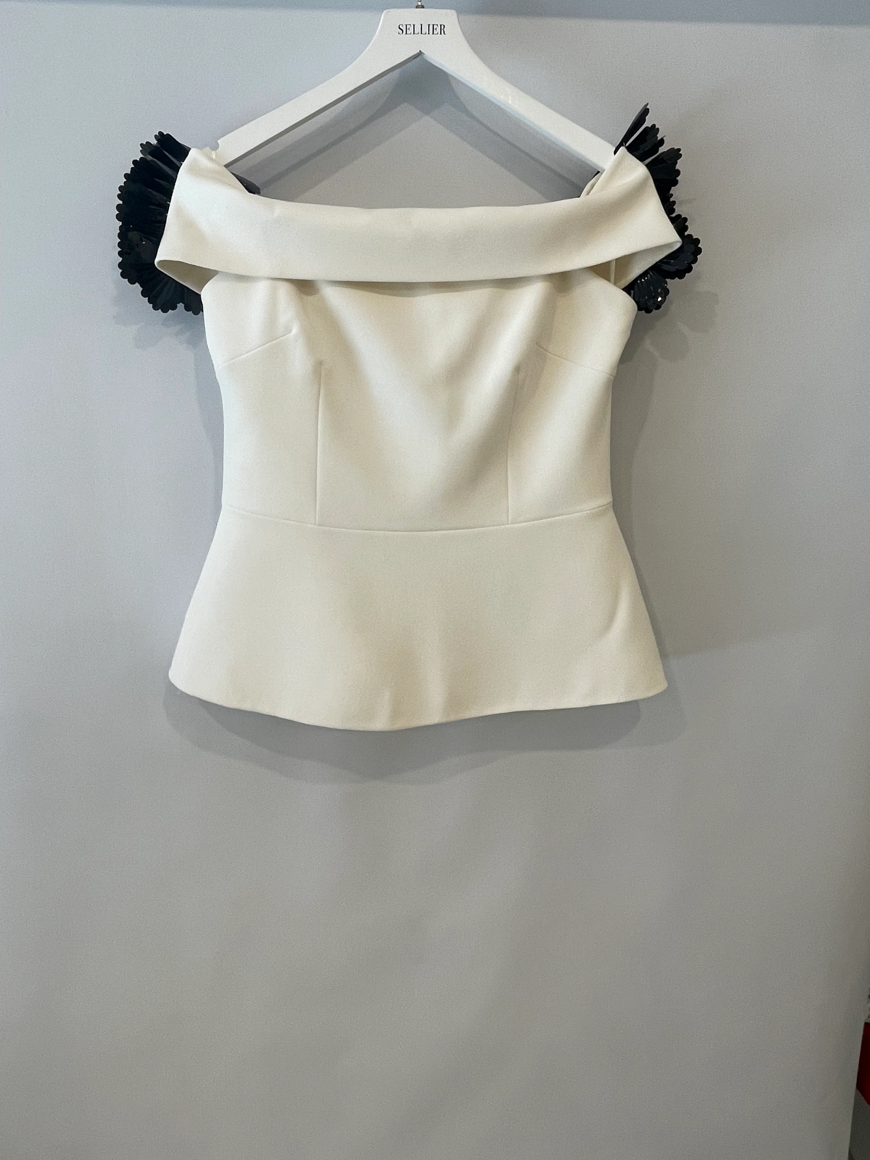 Safiyaa White Off Shoulder Top with Black Floral Embellishment Detail Size UK 14 - Image 10