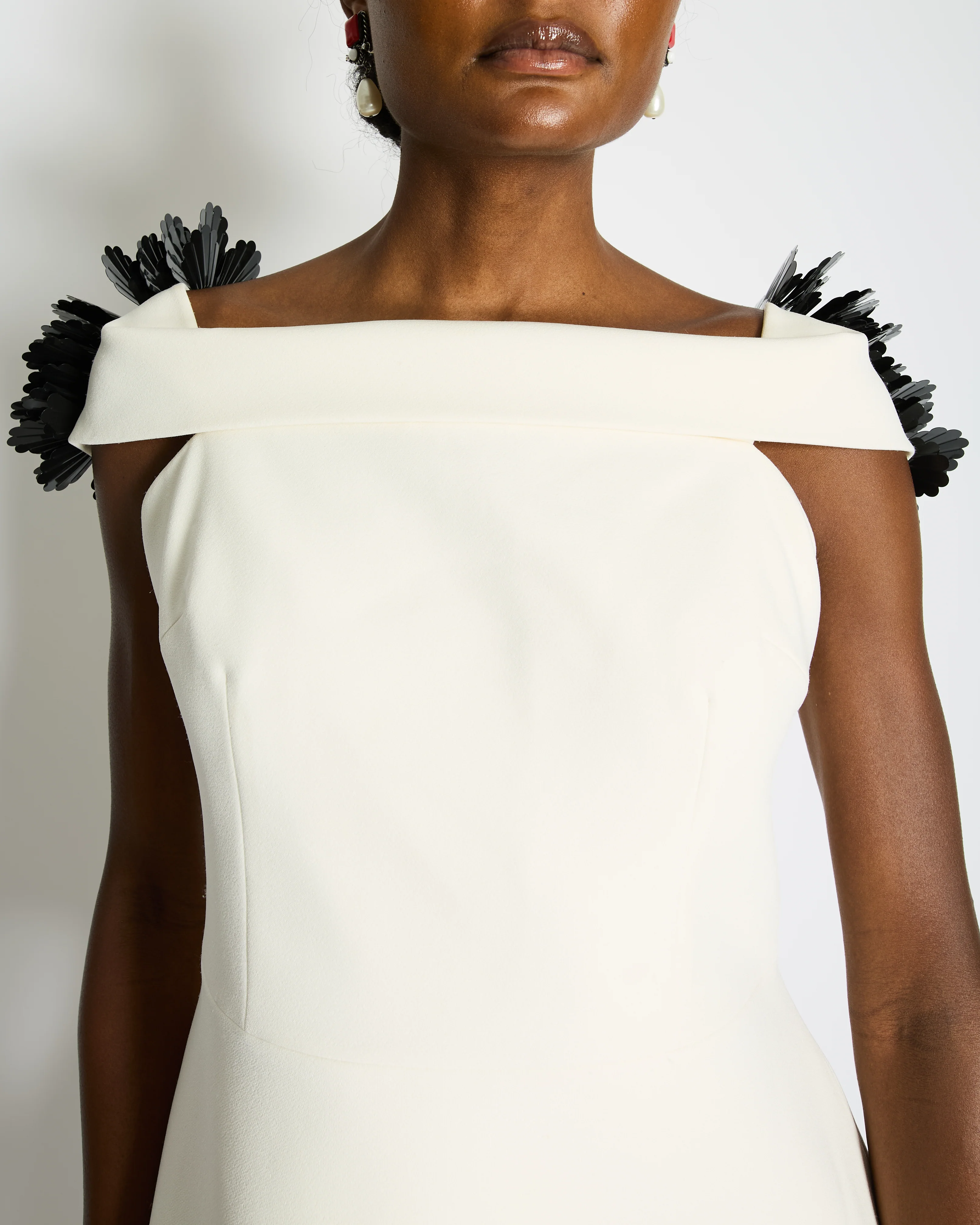 Safiyaa White Off Shoulder Top with Black Floral Embellishment Detail Size UK 14 - Image 3