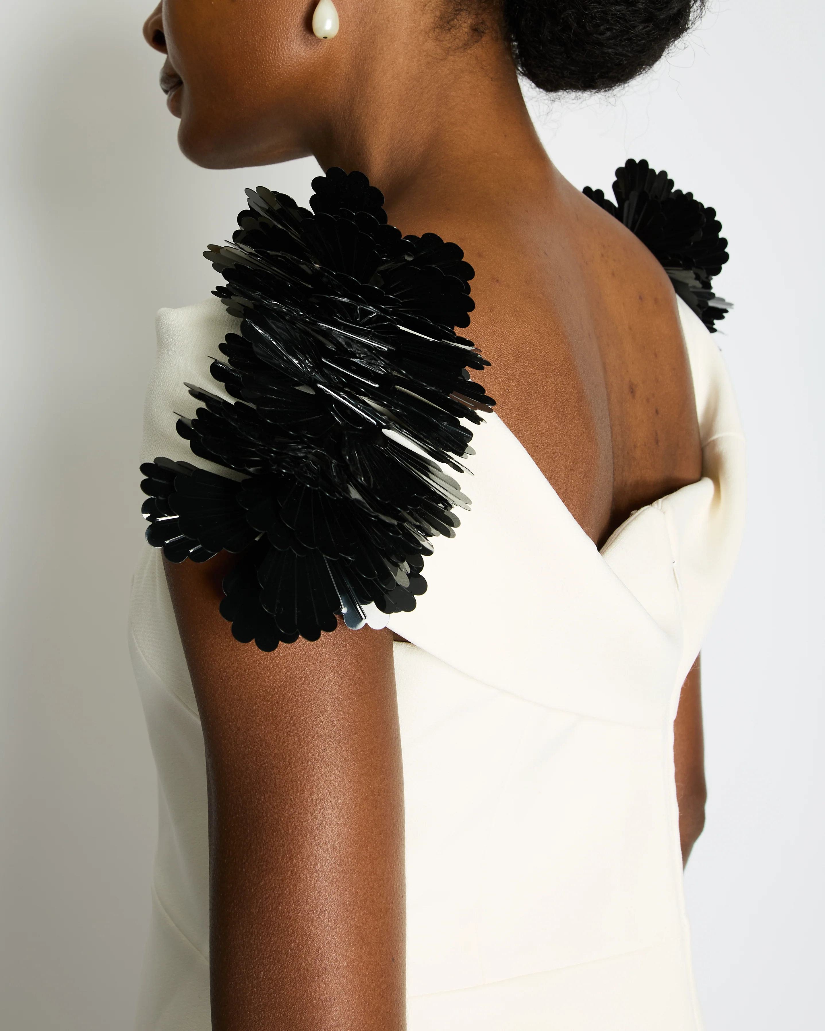 Safiyaa White Off Shoulder Top with Black Floral Embellishment Detail Size UK 14 - Image 4