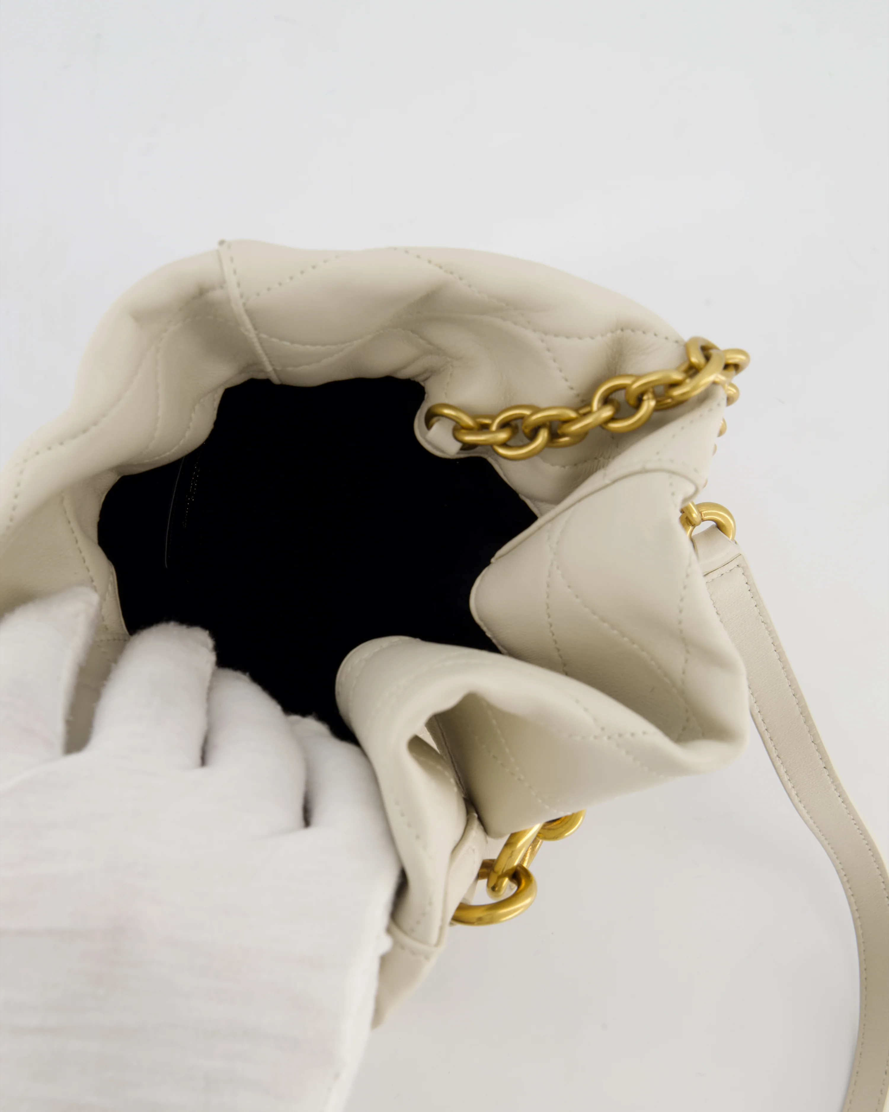 Saint Laurent White Le Maillon Leather Crossbody Bag with Gold Hoop Detail - Image 17