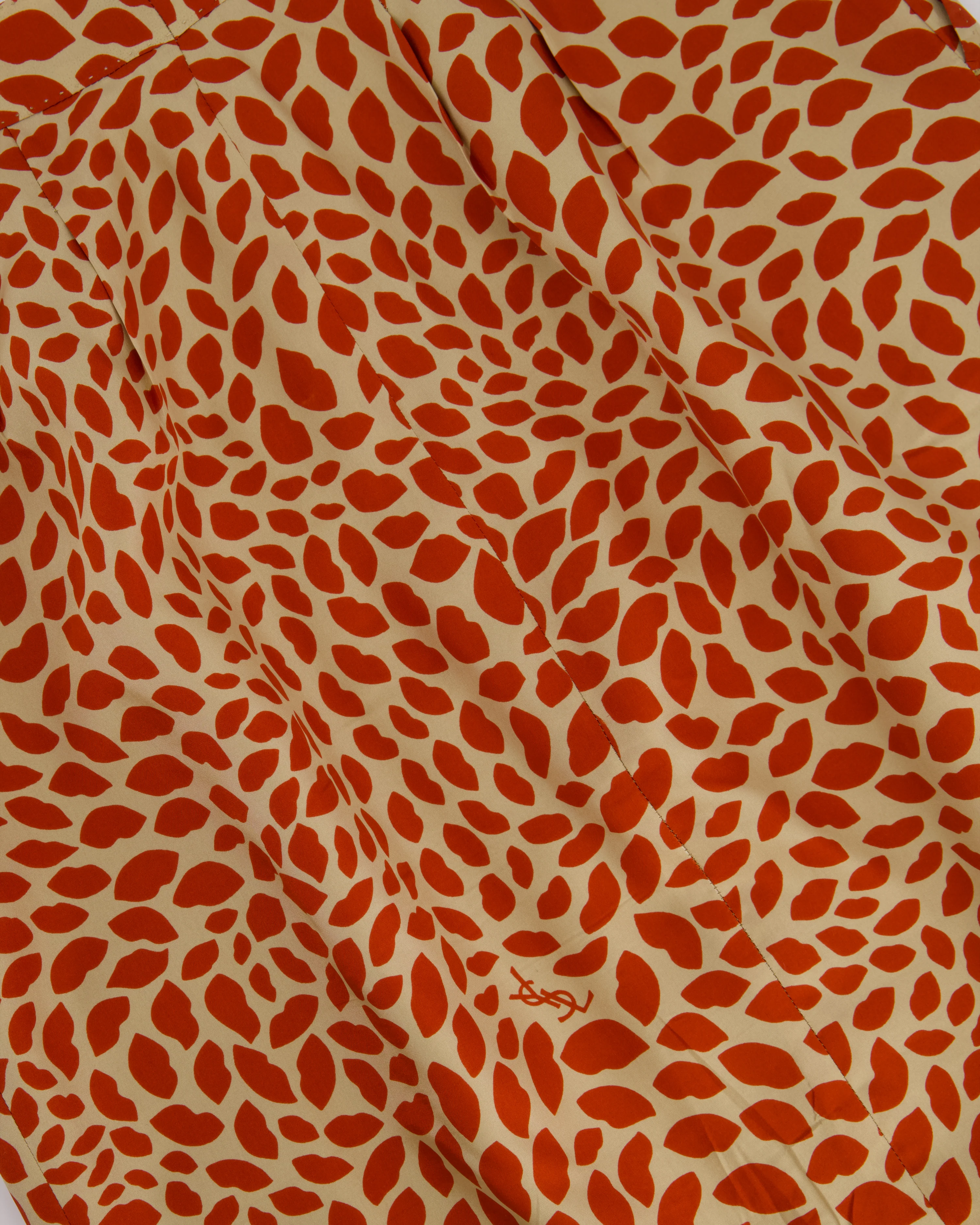 Yves Saint Laurent Vintage Beige, Red Lip Print Silk A-Line Mini Skirt Size FR 38 (UK 10) - Image 6