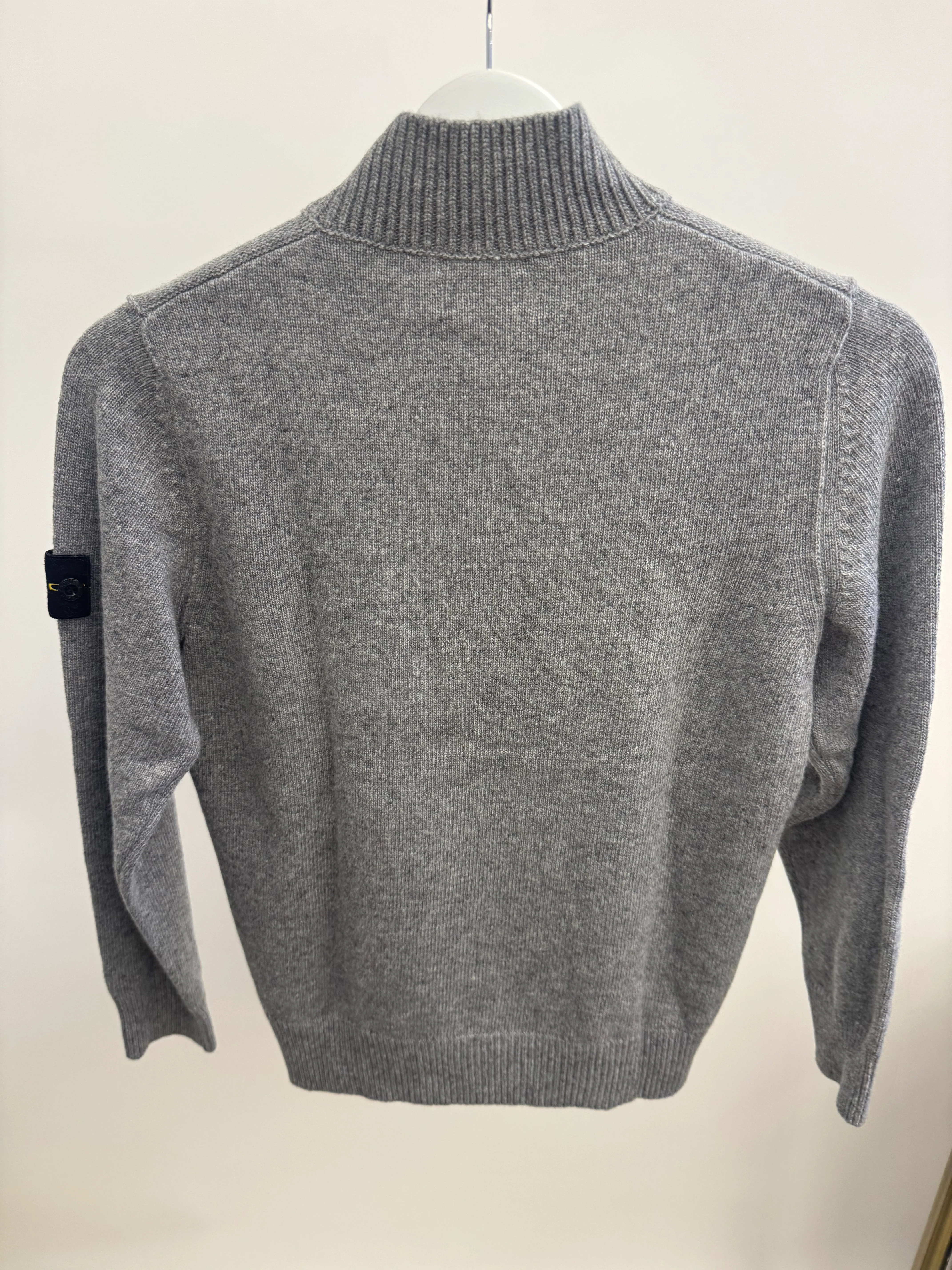 Stone Island Kids Grey Wool Jumper with Buttons and Logo Patch Size 10 years - Image 4