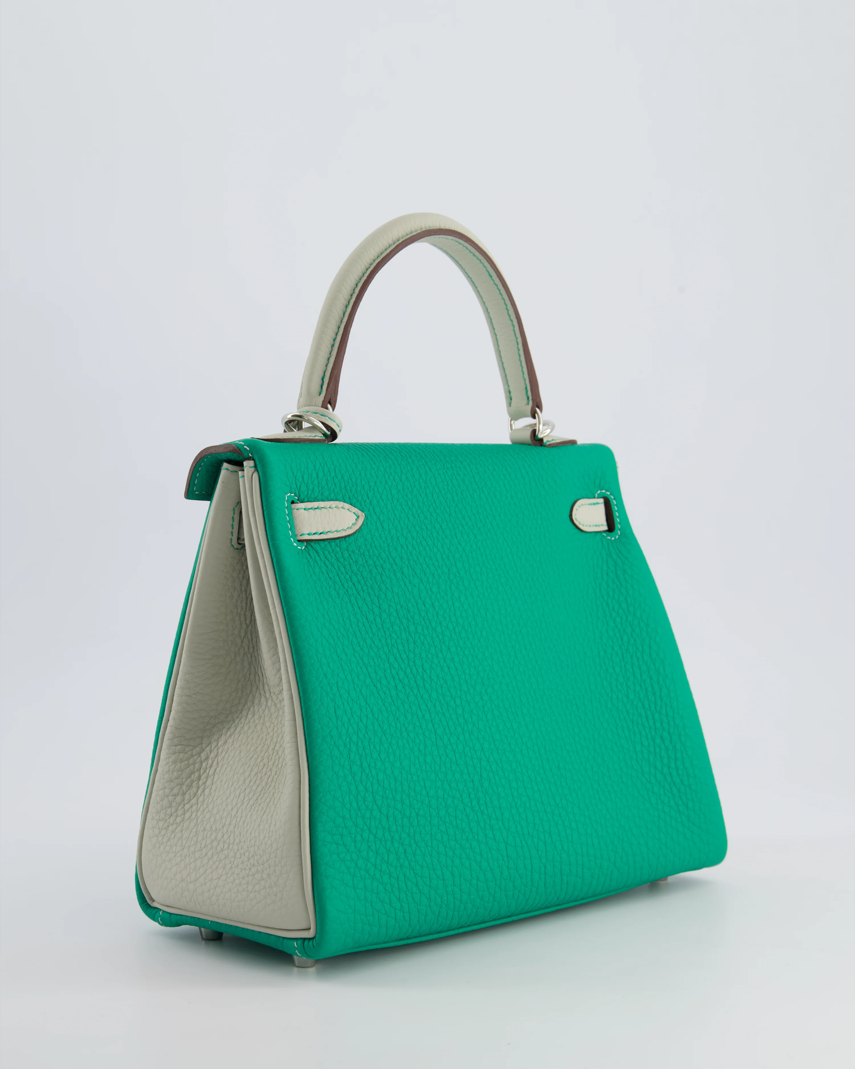 *SUPER RARE* Hermès HSS Kelly 25 Retourne Bag in Vert Vertigo & Gris Perle Togo Leather with Palladium Hardware & Contrast Stitching - Image 7